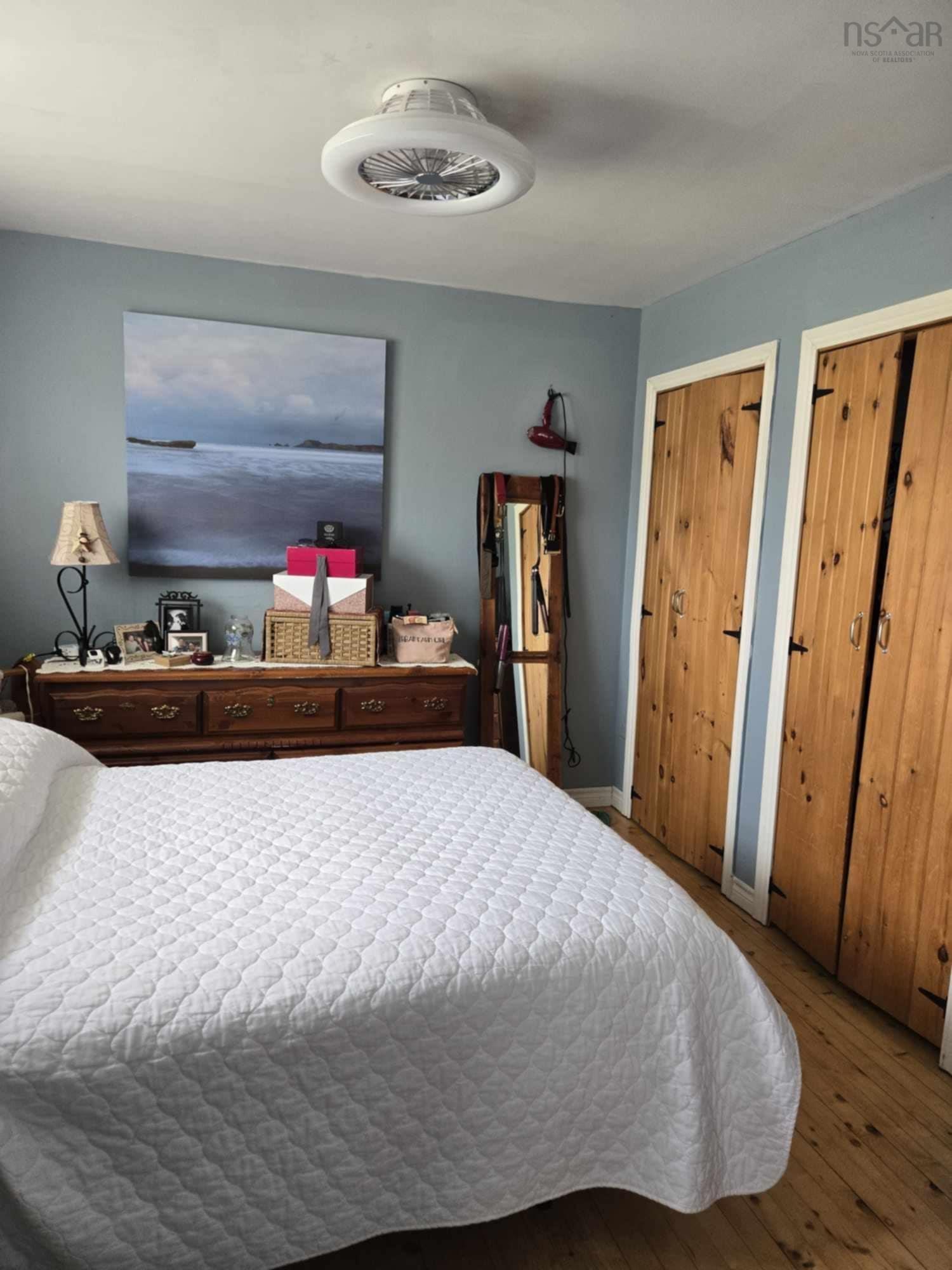 $299,900.00: 7 Foundry Street, Amherst