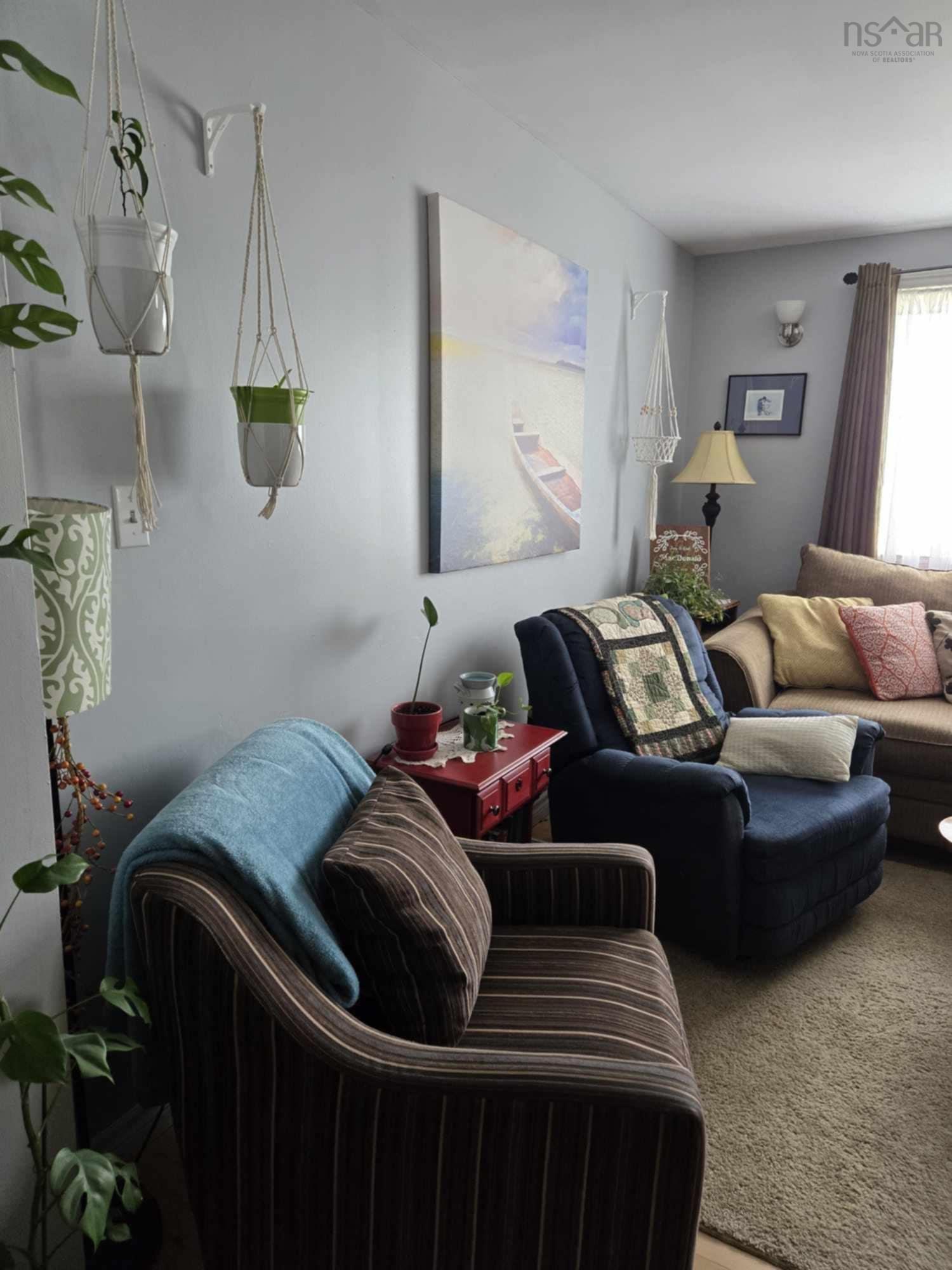 $299,900.00: 7 Foundry Street, Amherst