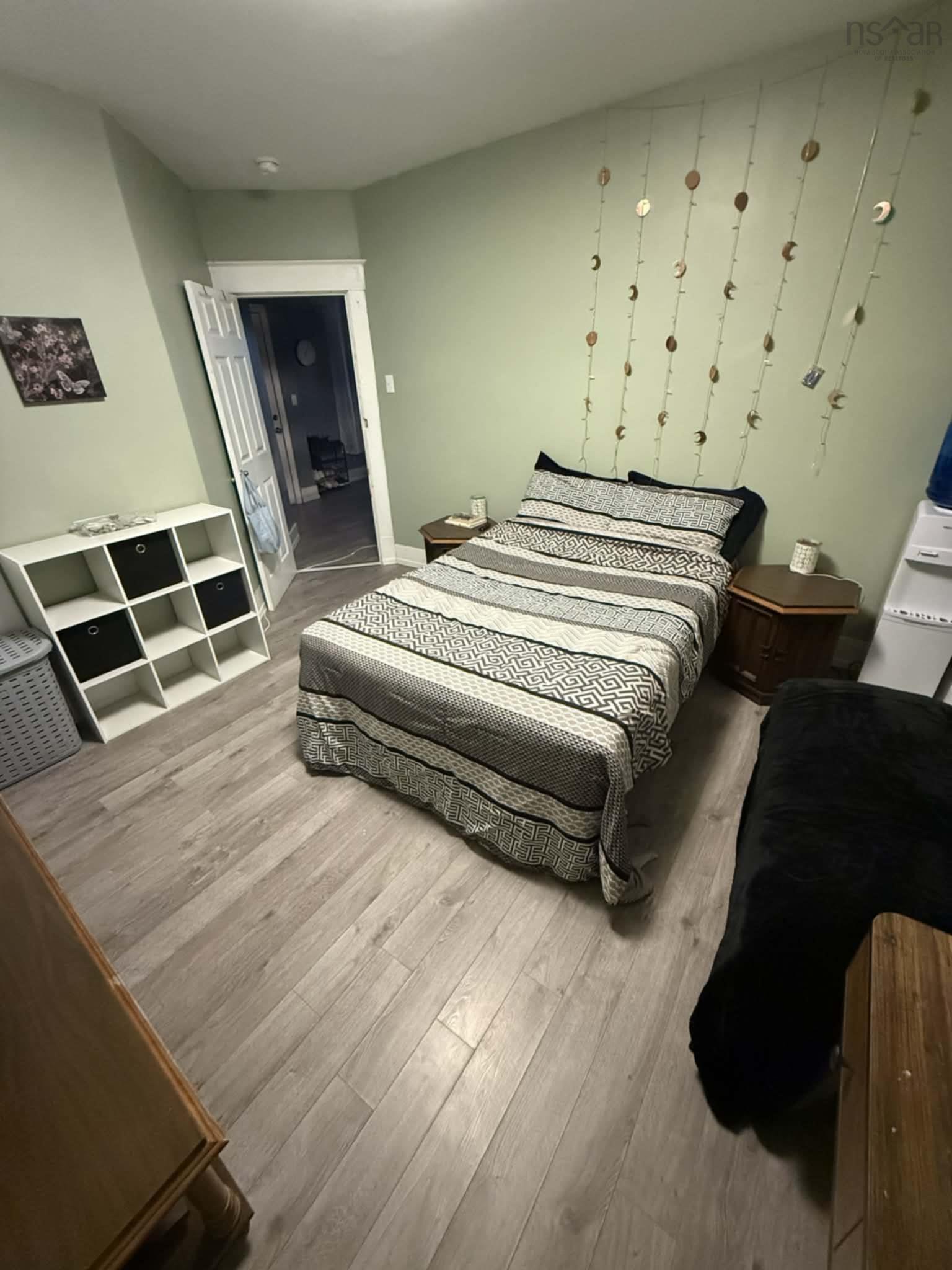 $299,900.00: 7 Foundry Street, Amherst