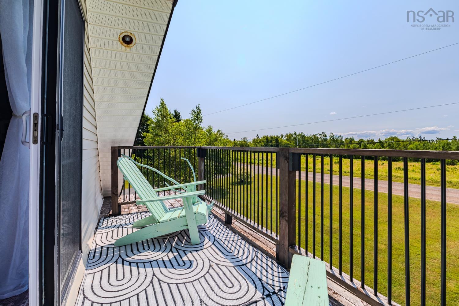 $585,000.00: 1923 Fox Harbour Rd, Fox Harbour