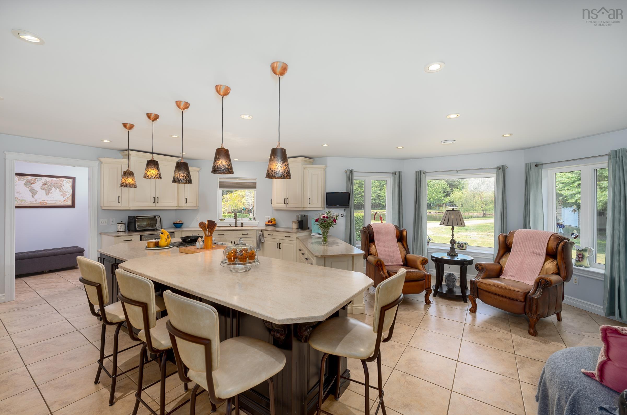 $1,190,000.00: 4400 Second Division Road, Concession