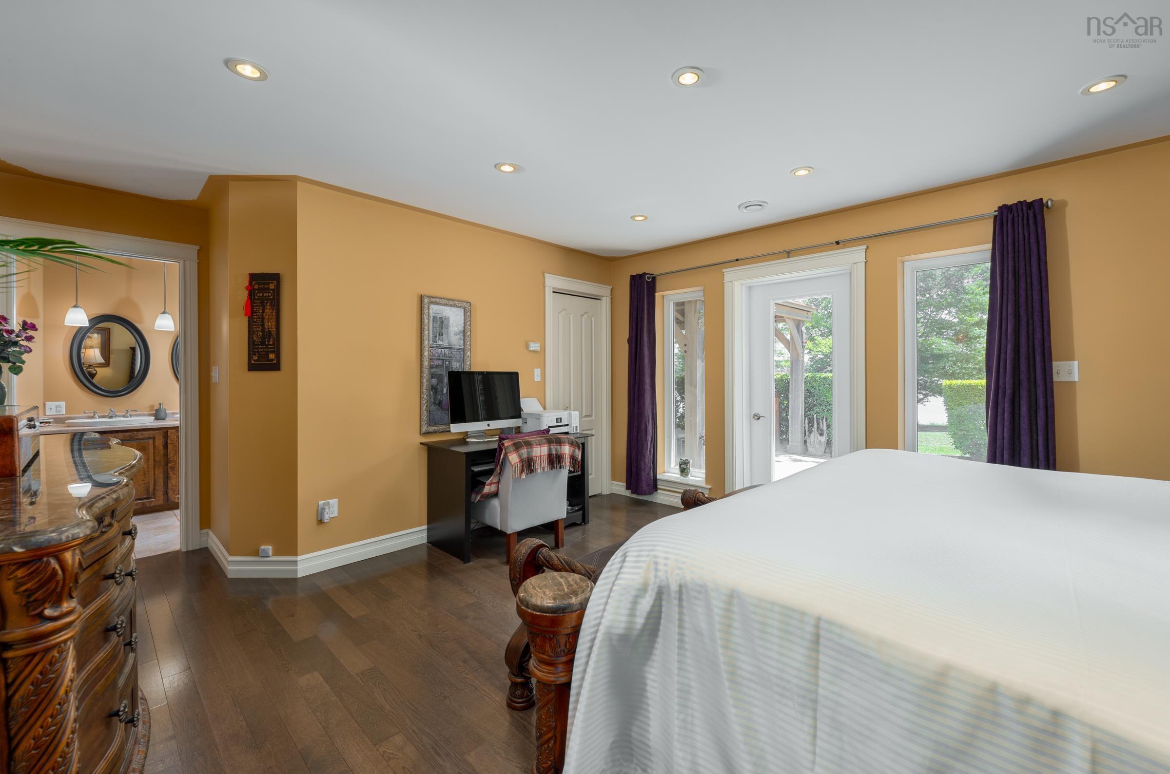 $1,190,000.00: 4400 Second Division Road, Concession