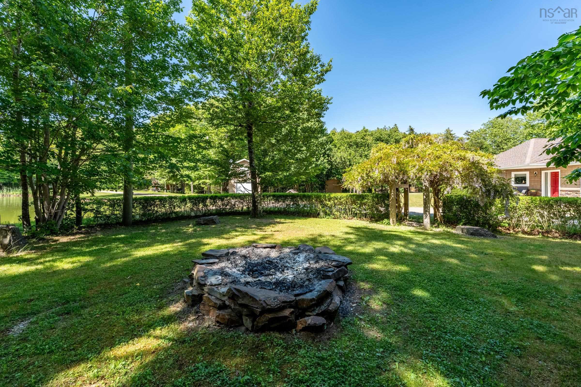 $1,190,000.00: 4400 Second Division Road, Concession