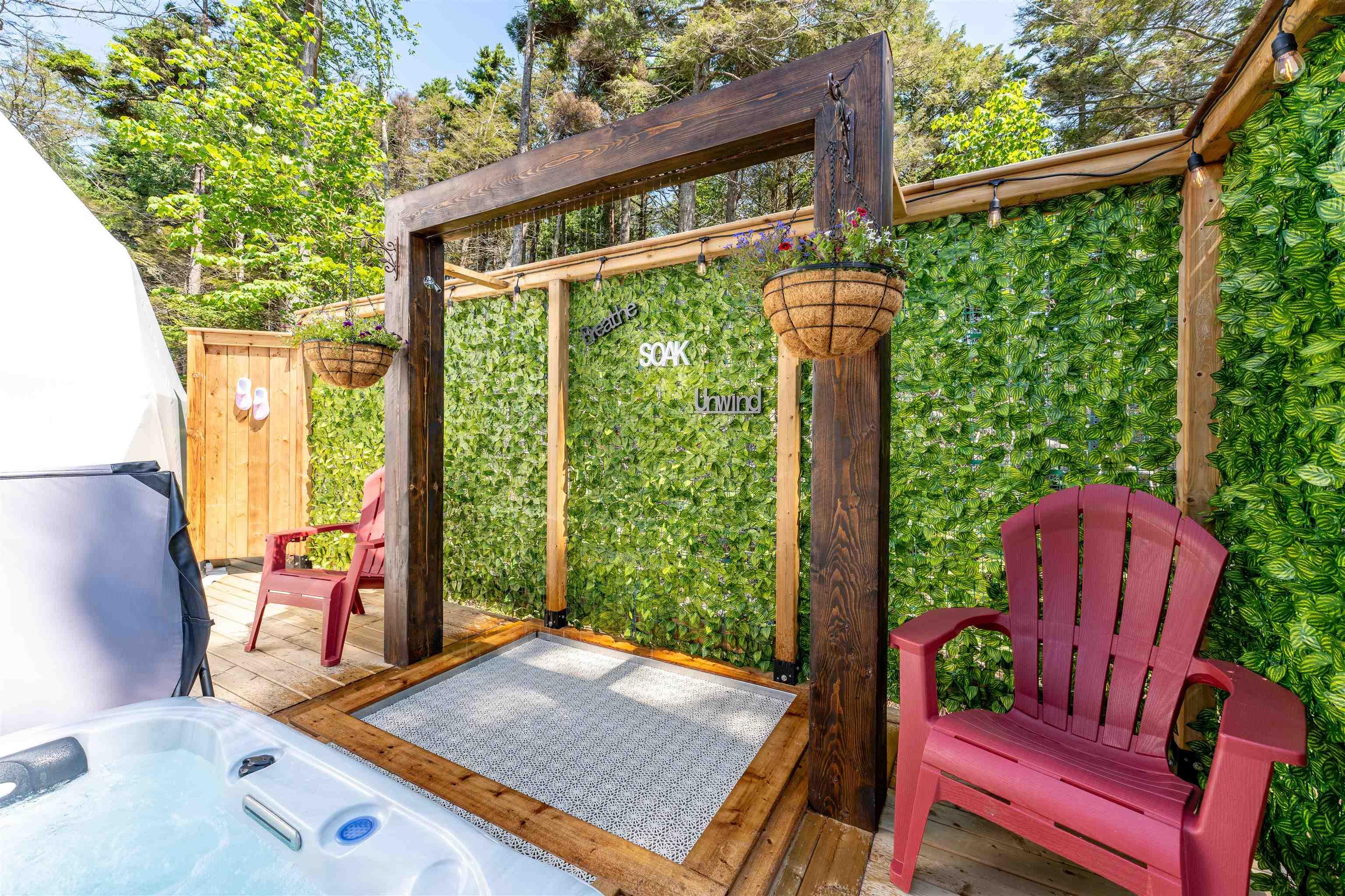 $1,190,000.00: 4400 Second Division Road, Concession