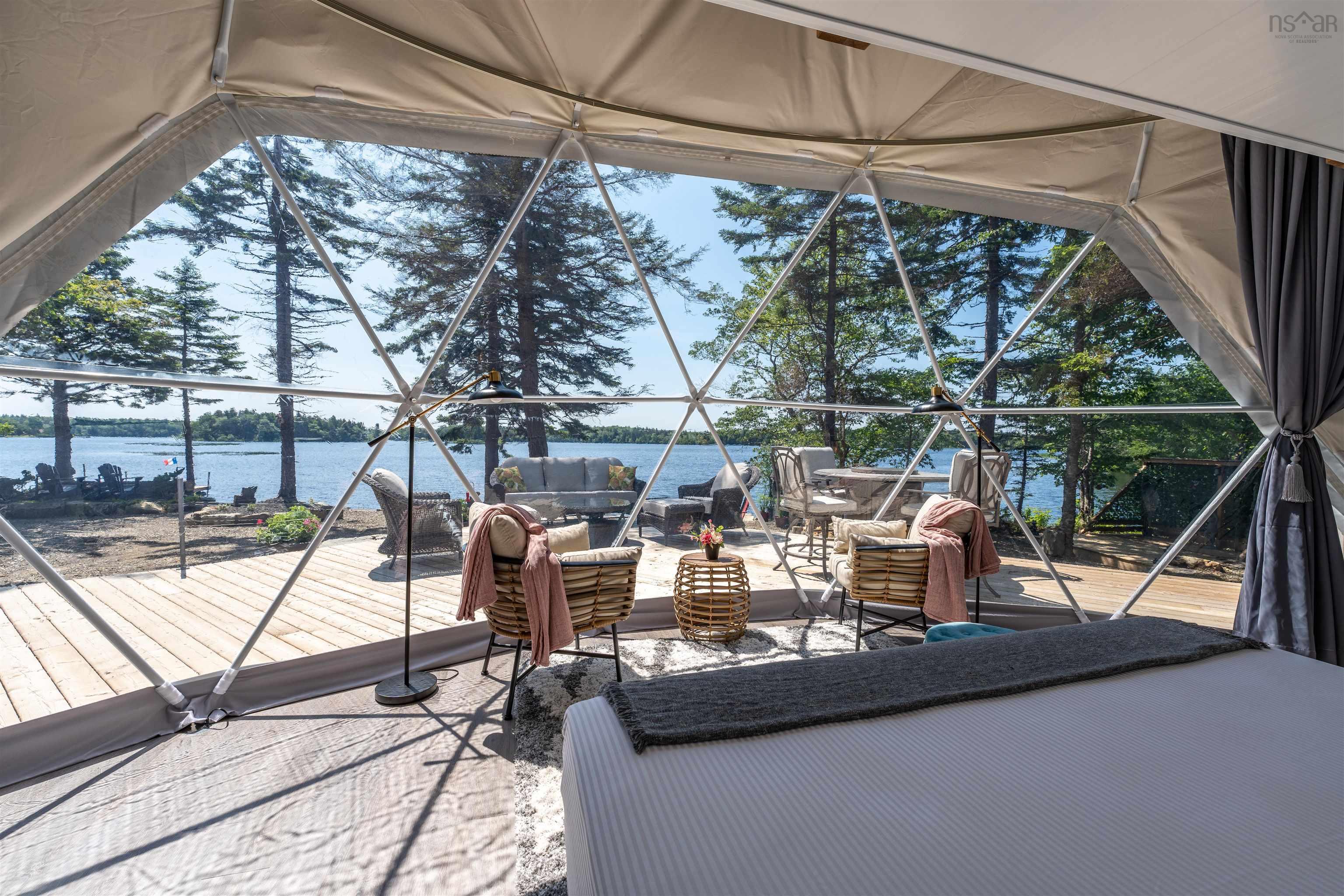 $1,190,000.00: 4400 Second Division Road, Concession