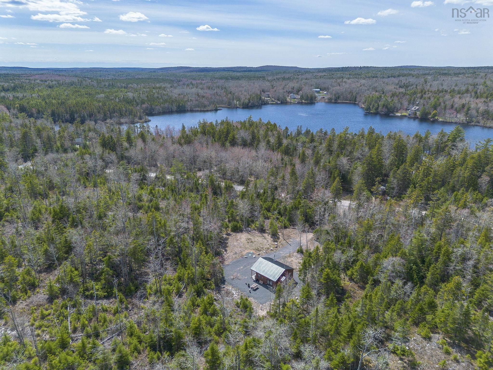 $299,900.00: 366 Loon Lake Drive, Lake Paul