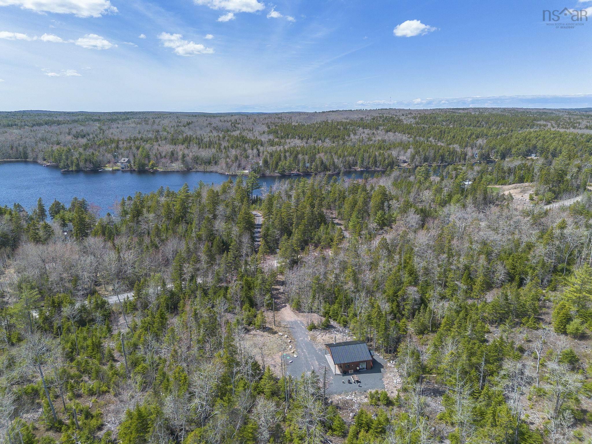 $299,900.00: 366 Loon Lake Drive, Lake Paul