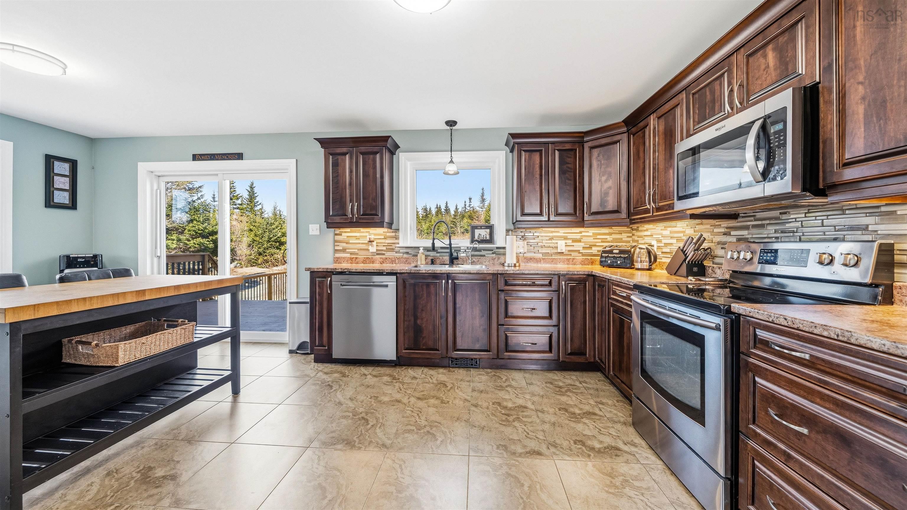 $649,900.00: 58 Candy Mountain Road, Mineville