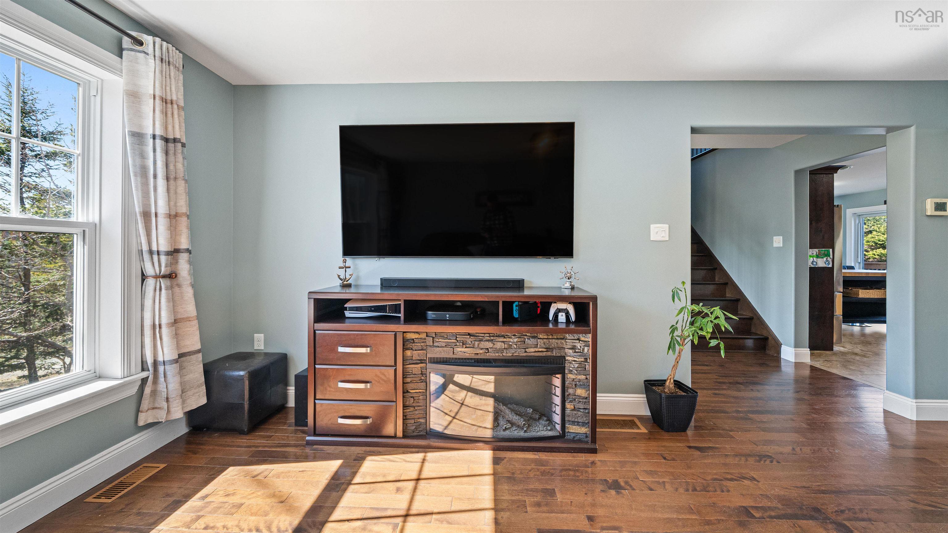 $649,900.00: 58 Candy Mountain Road, Mineville