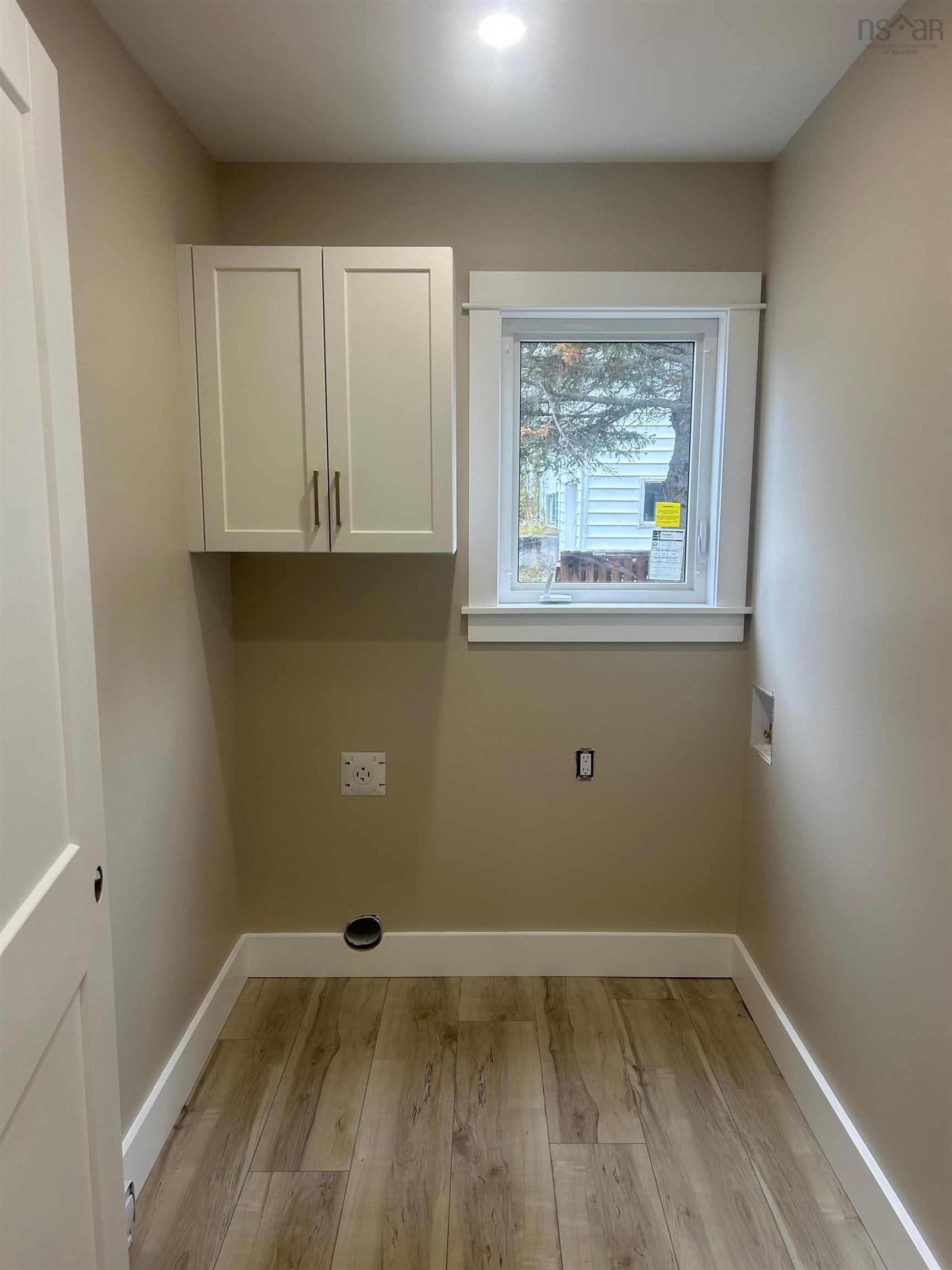 $575,000.00: 1866 Greenwood Road, Kingston