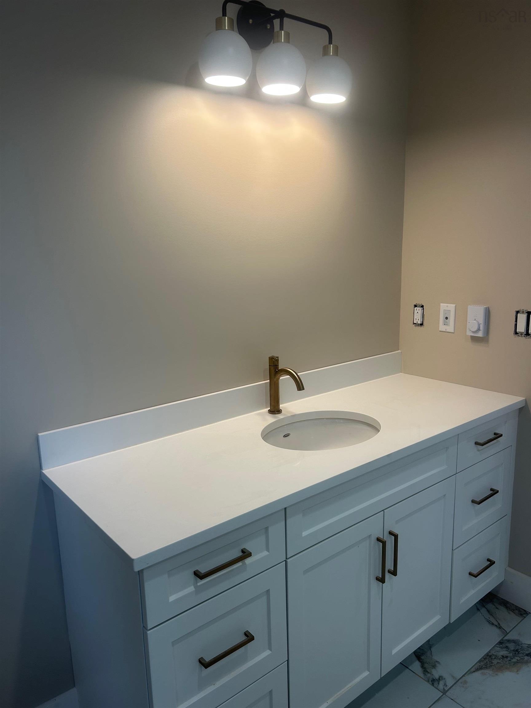 $575,000.00: 1866 Greenwood Road, Kingston