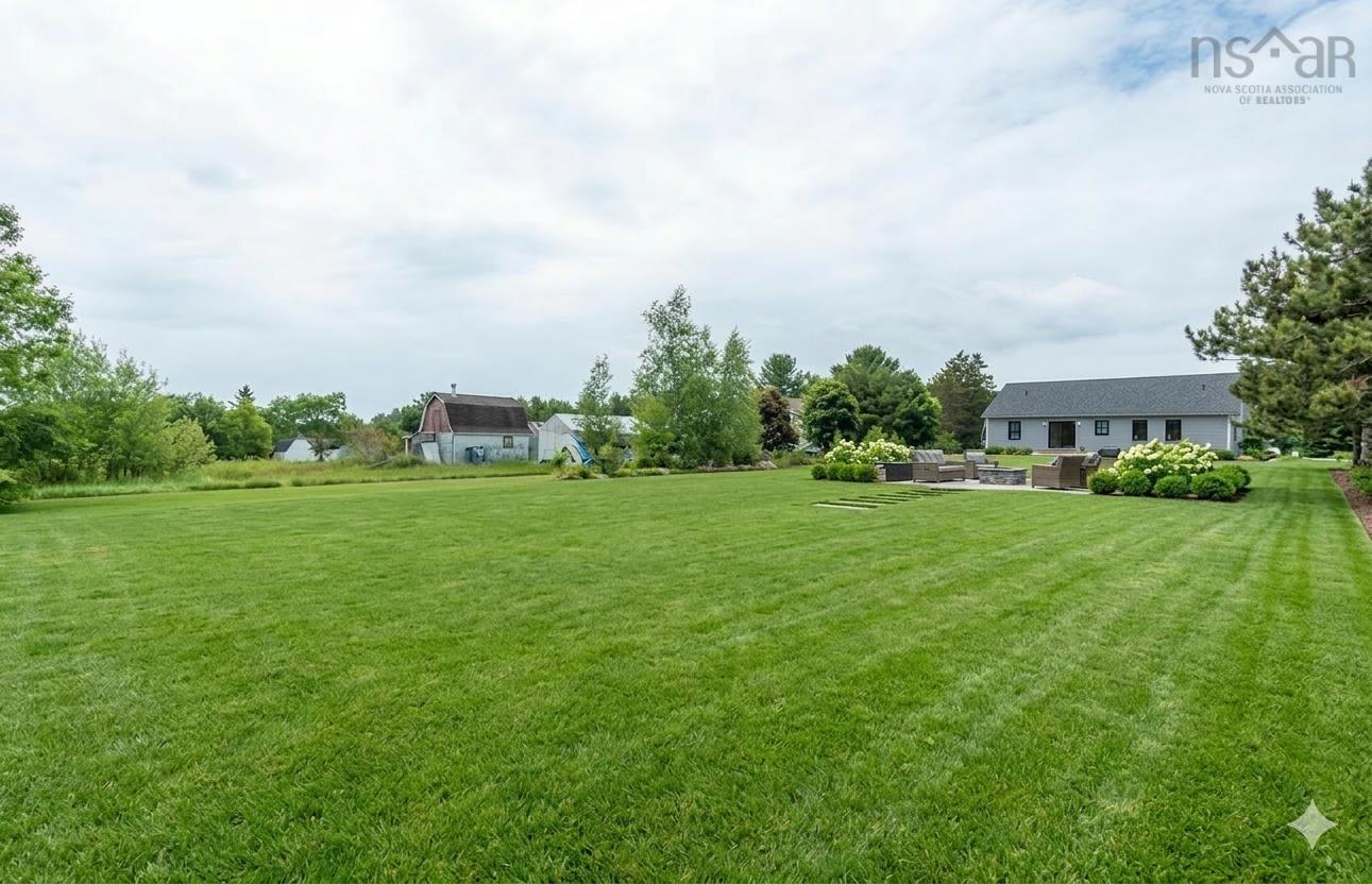 $575,000.00: 1866 Greenwood Road, Kingston