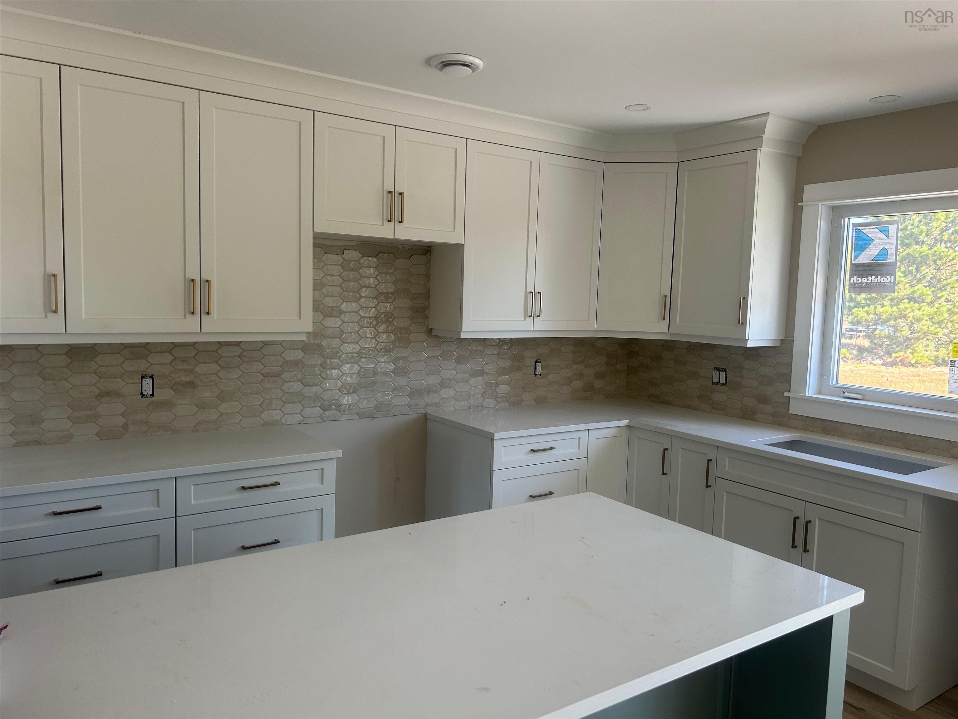 $575,000.00: 1866 Greenwood Road, Kingston