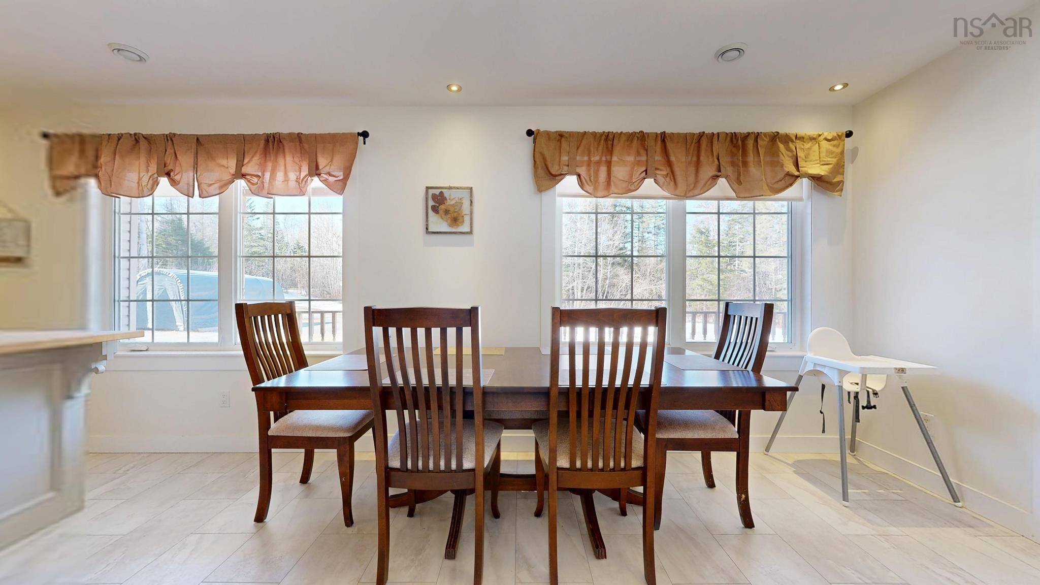 $534,900.00: 165 Canaan Mountain Road, Canaan