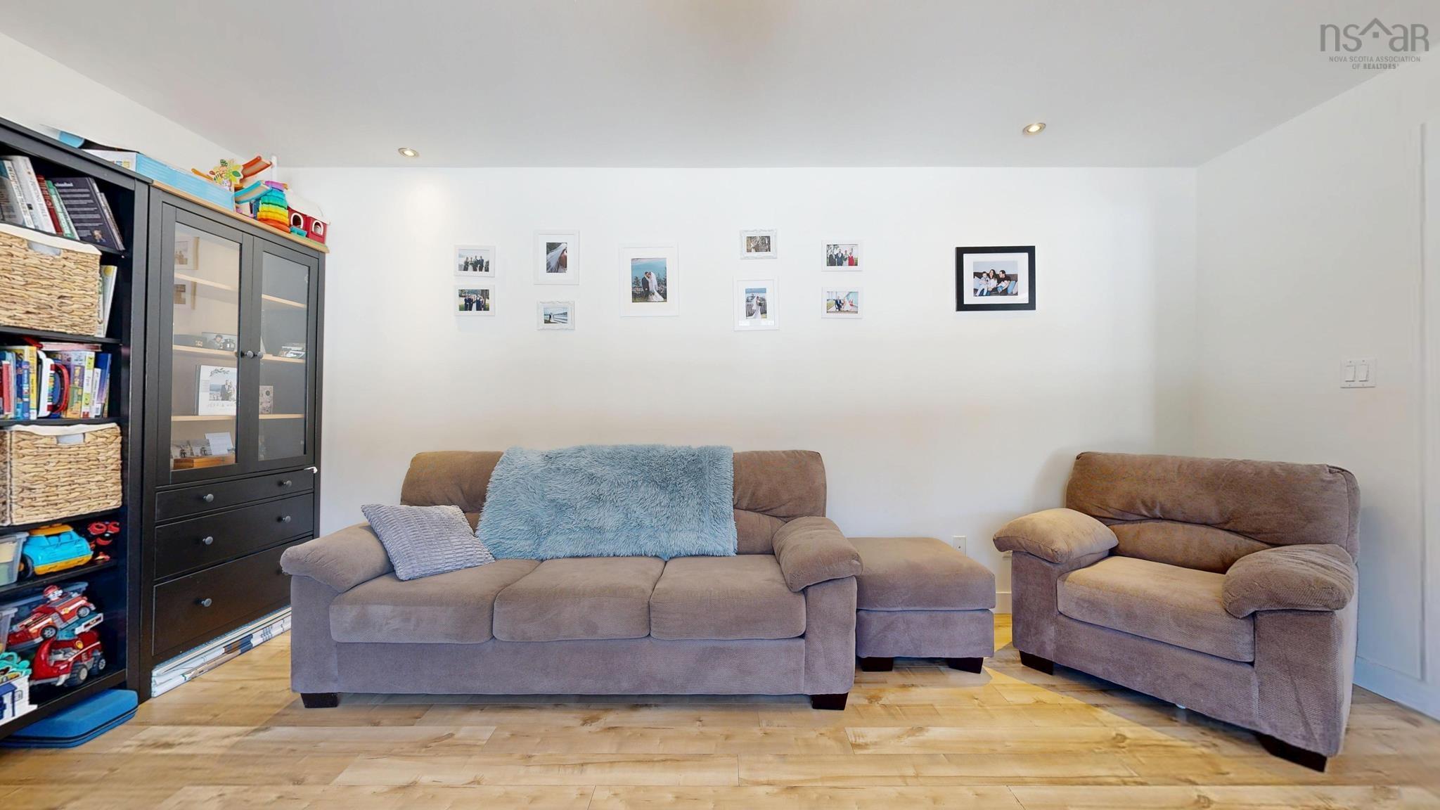 $534,900.00: 165 Canaan Mountain Road, Canaan