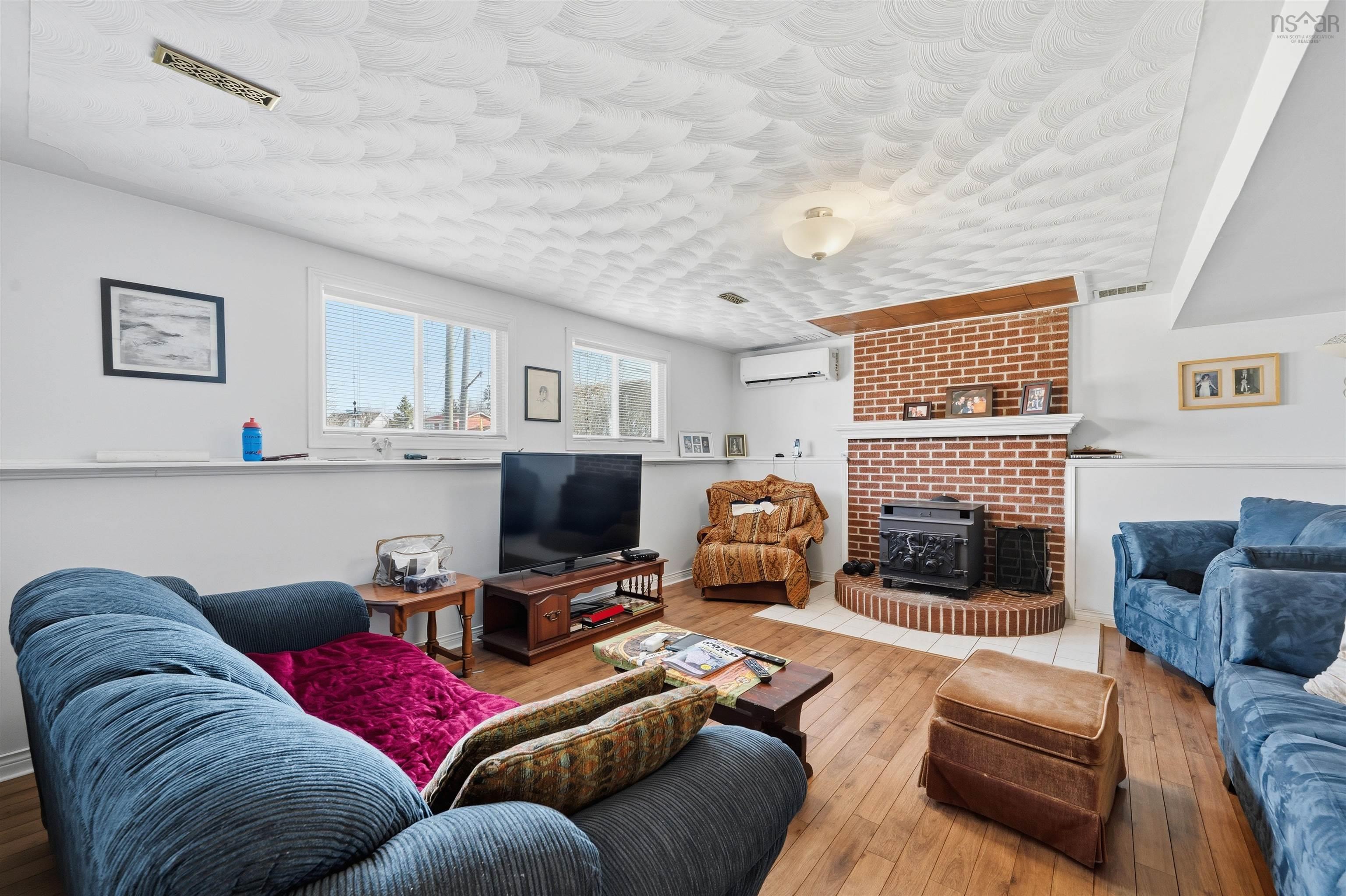 $579,900.00: 60 Hampton Green, Colby Village