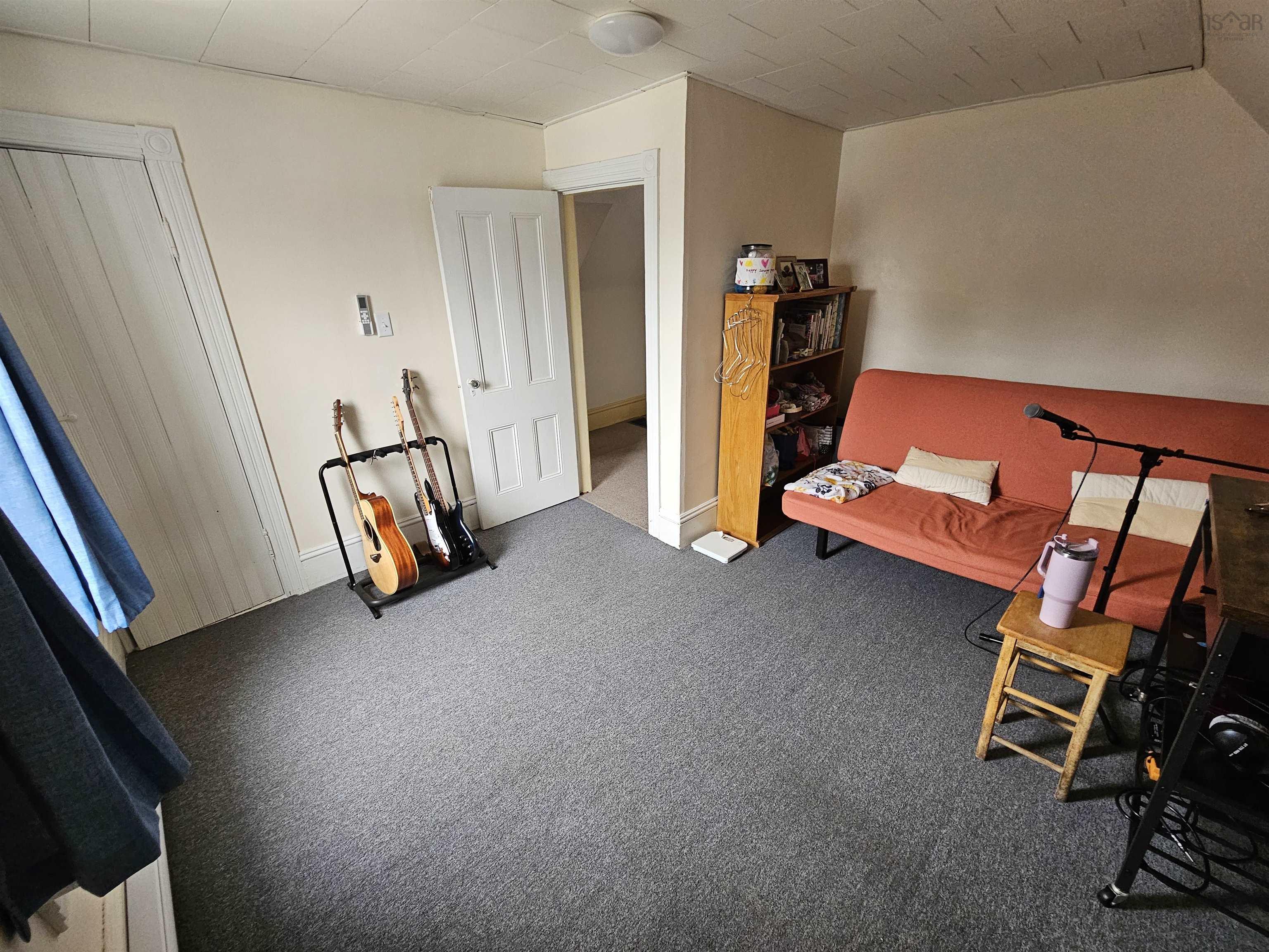 $249,900.00: 19 James Street, Oxford