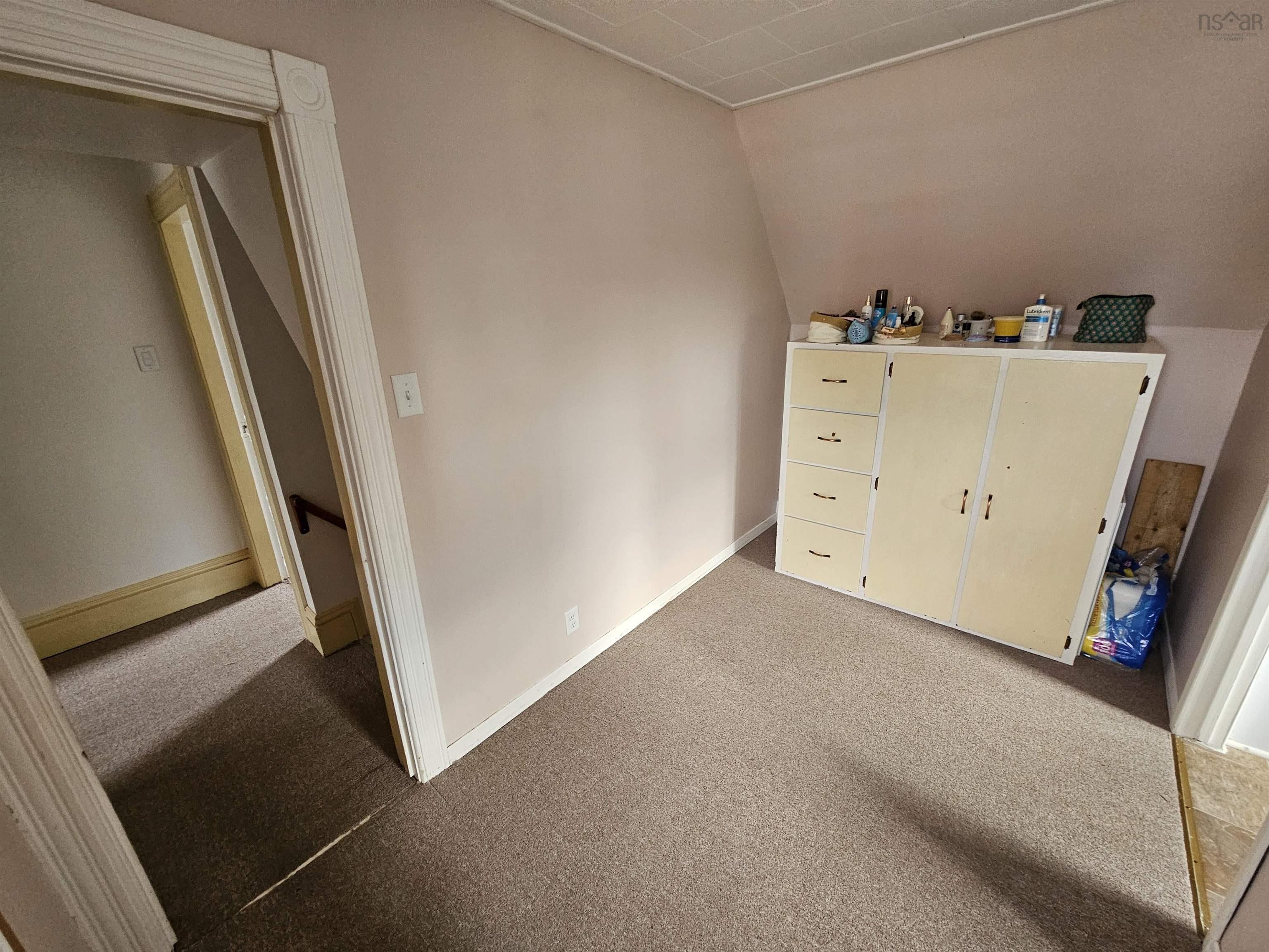 $249,900.00: 19 James Street, Oxford