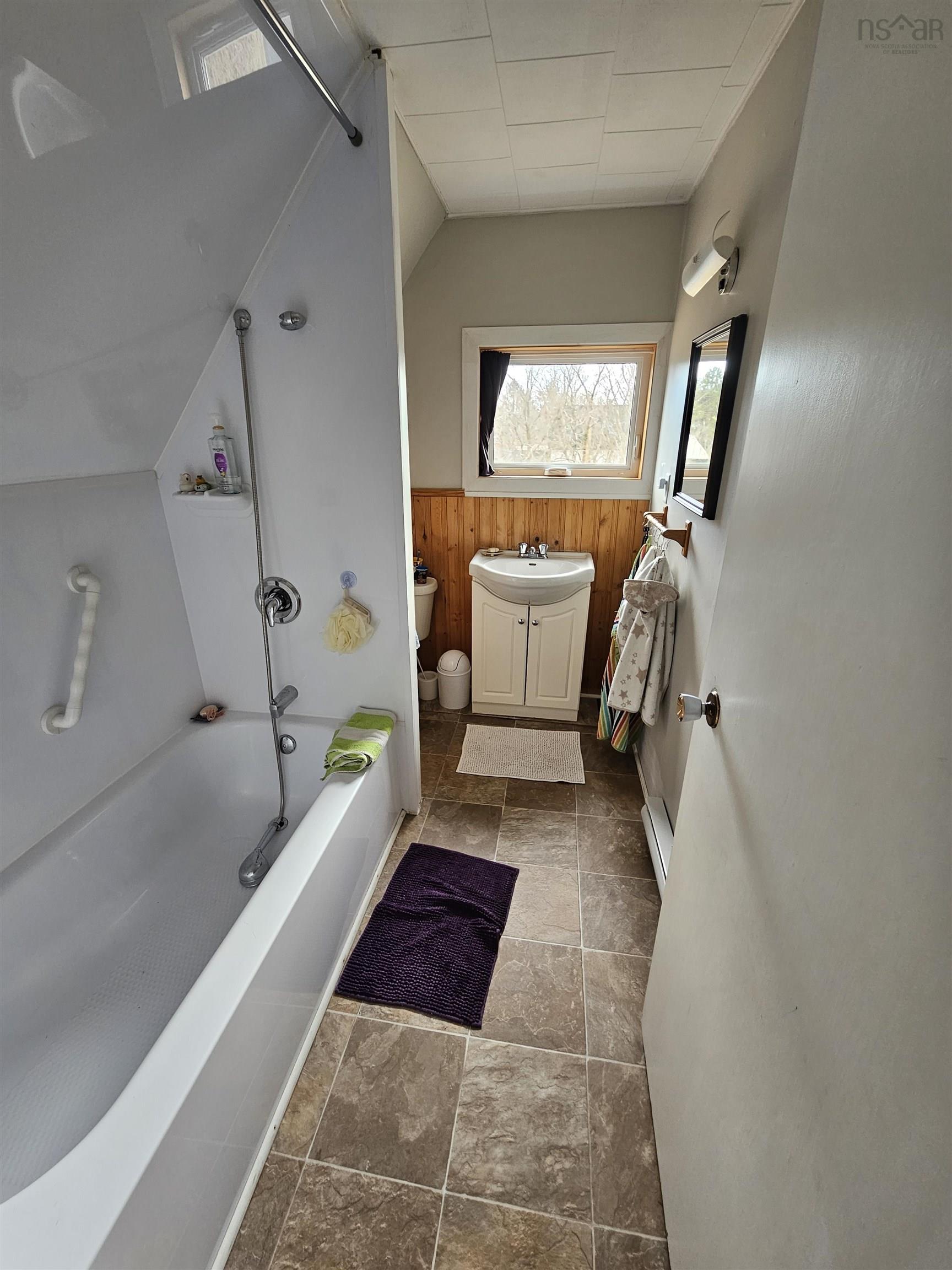 $249,900.00: 19 James Street, Oxford