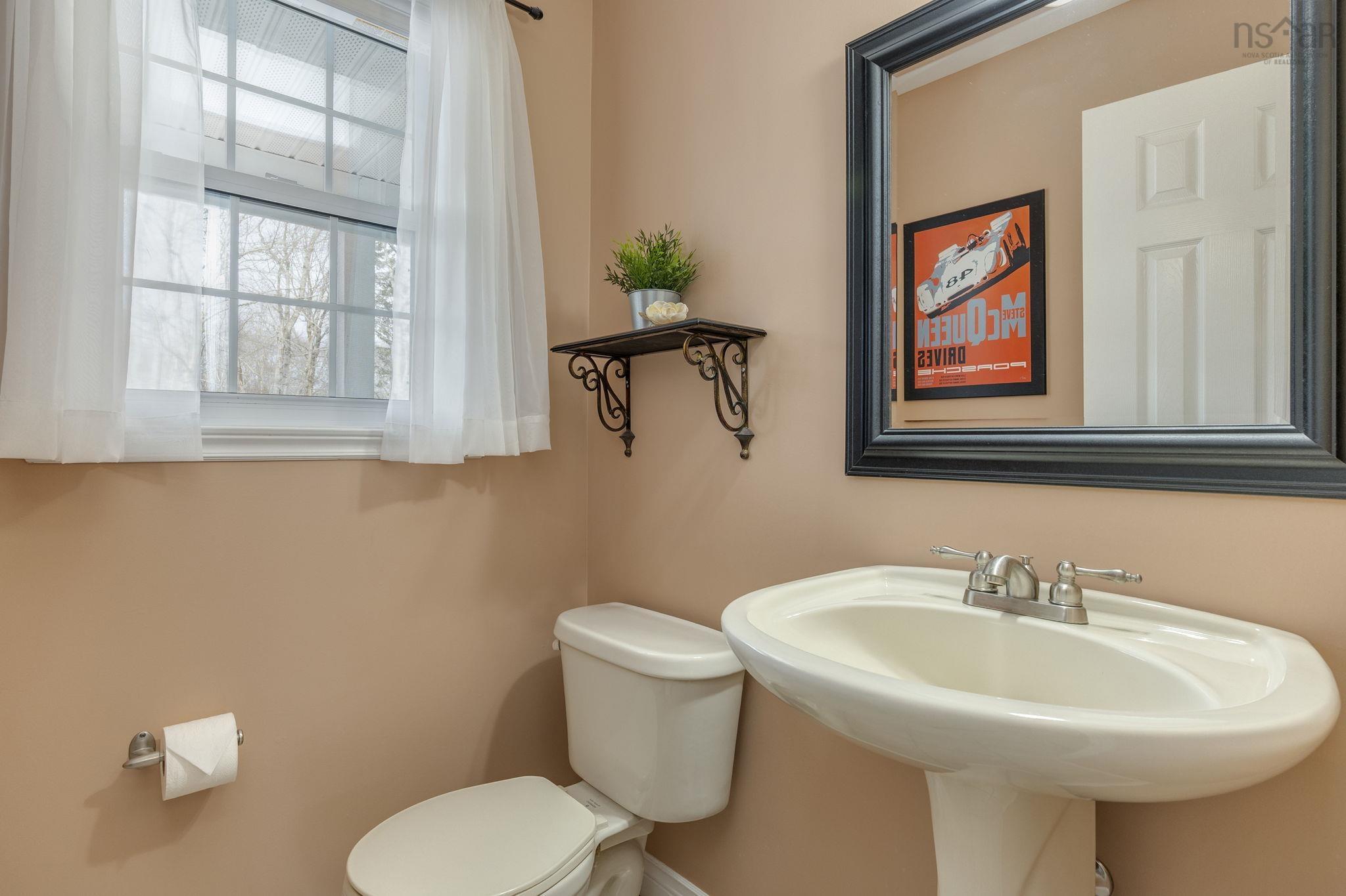 $749,900.00: 44 Tattenham Crescent, Hammonds Plains