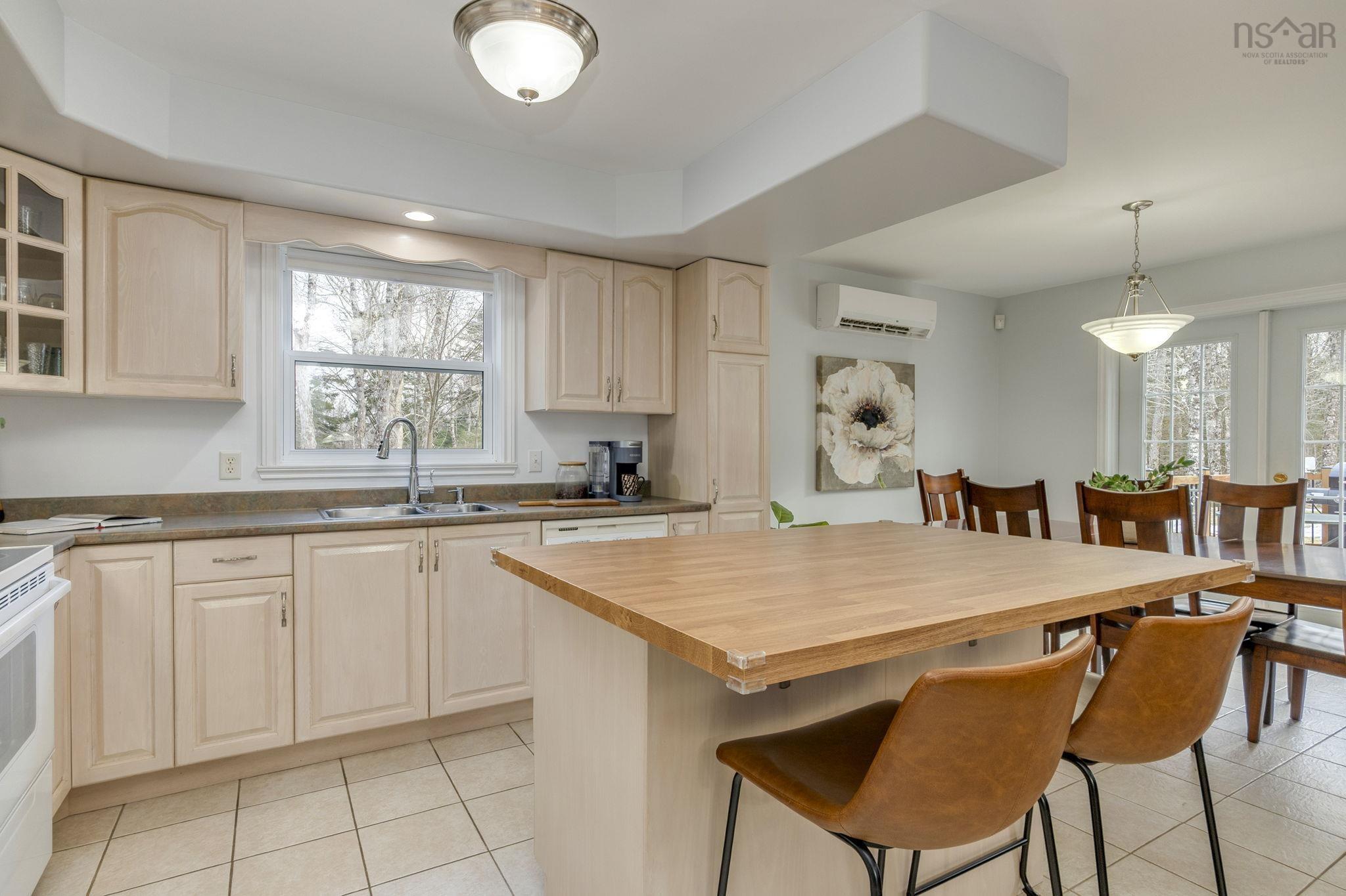 $749,900.00: 44 Tattenham Crescent, Hammonds Plains