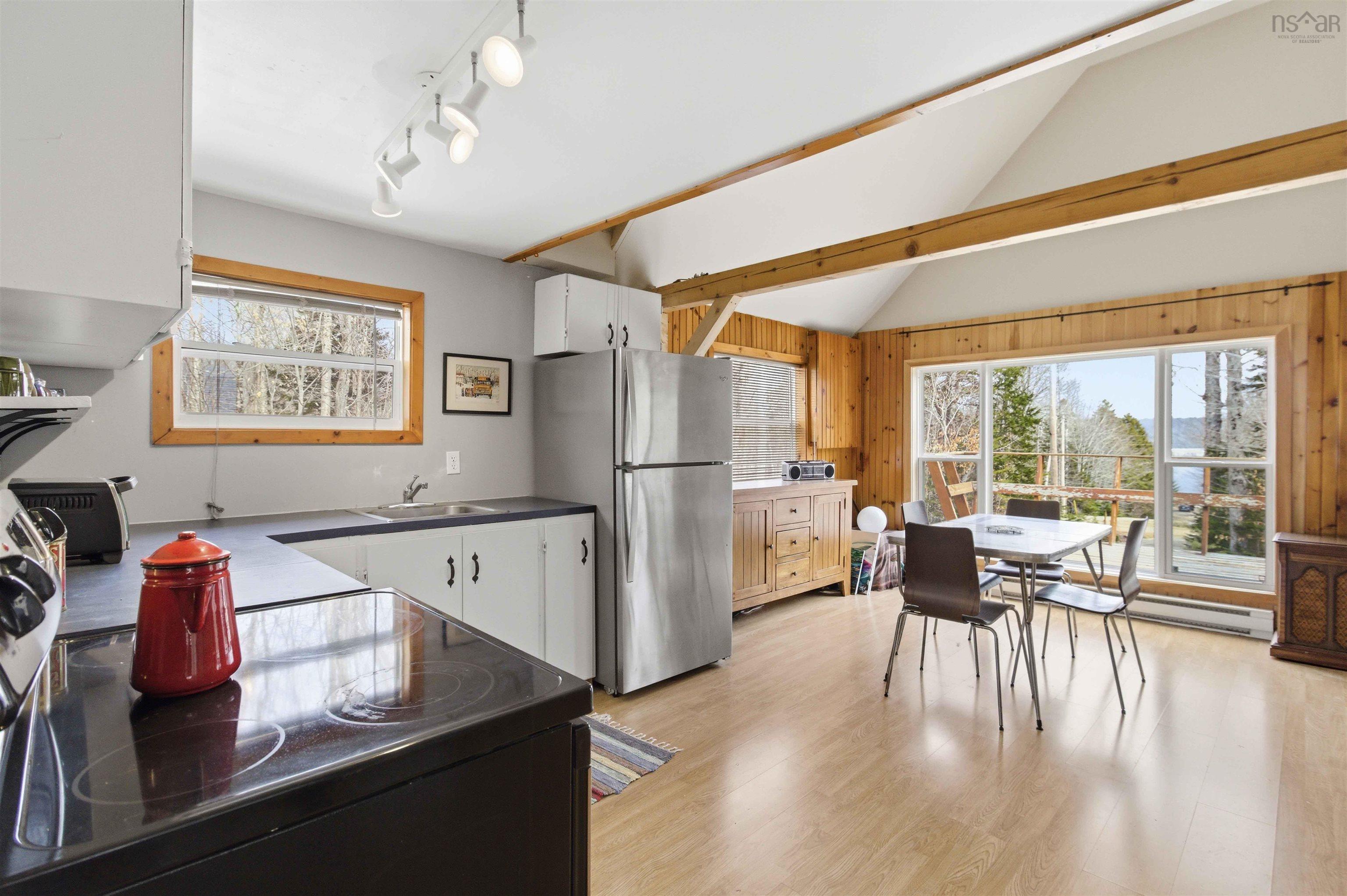 $269,900.00: 719 Gilberts Lane, Maplewood