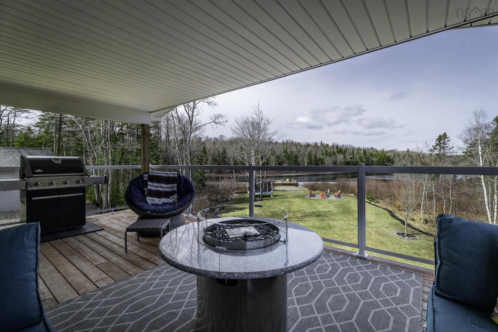 $1,389,000.00: 1290 McCabe Lake Drive, Middle Sackville