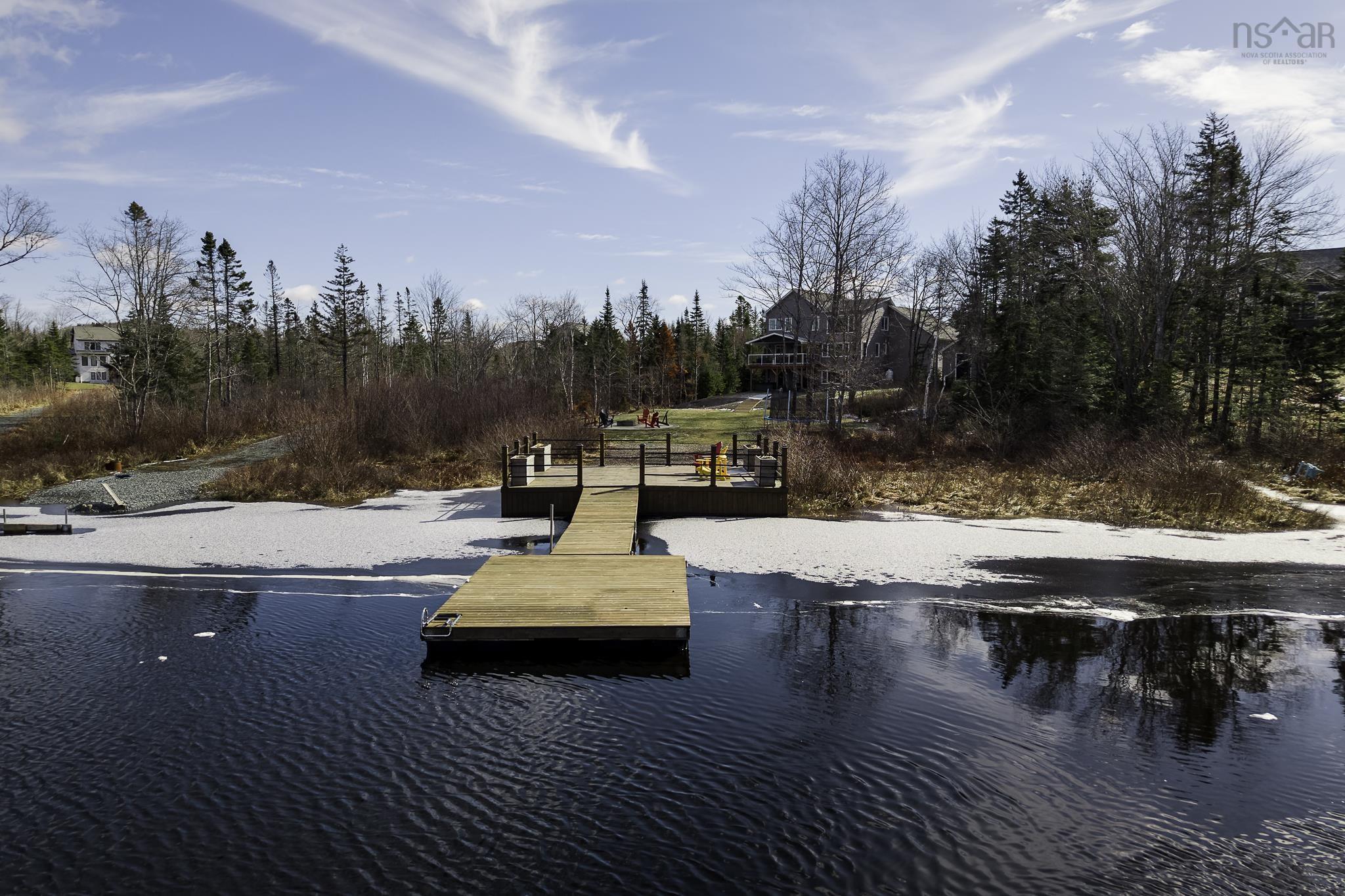$1,389,000.00: 1290 McCabe Lake Drive, Middle Sackville