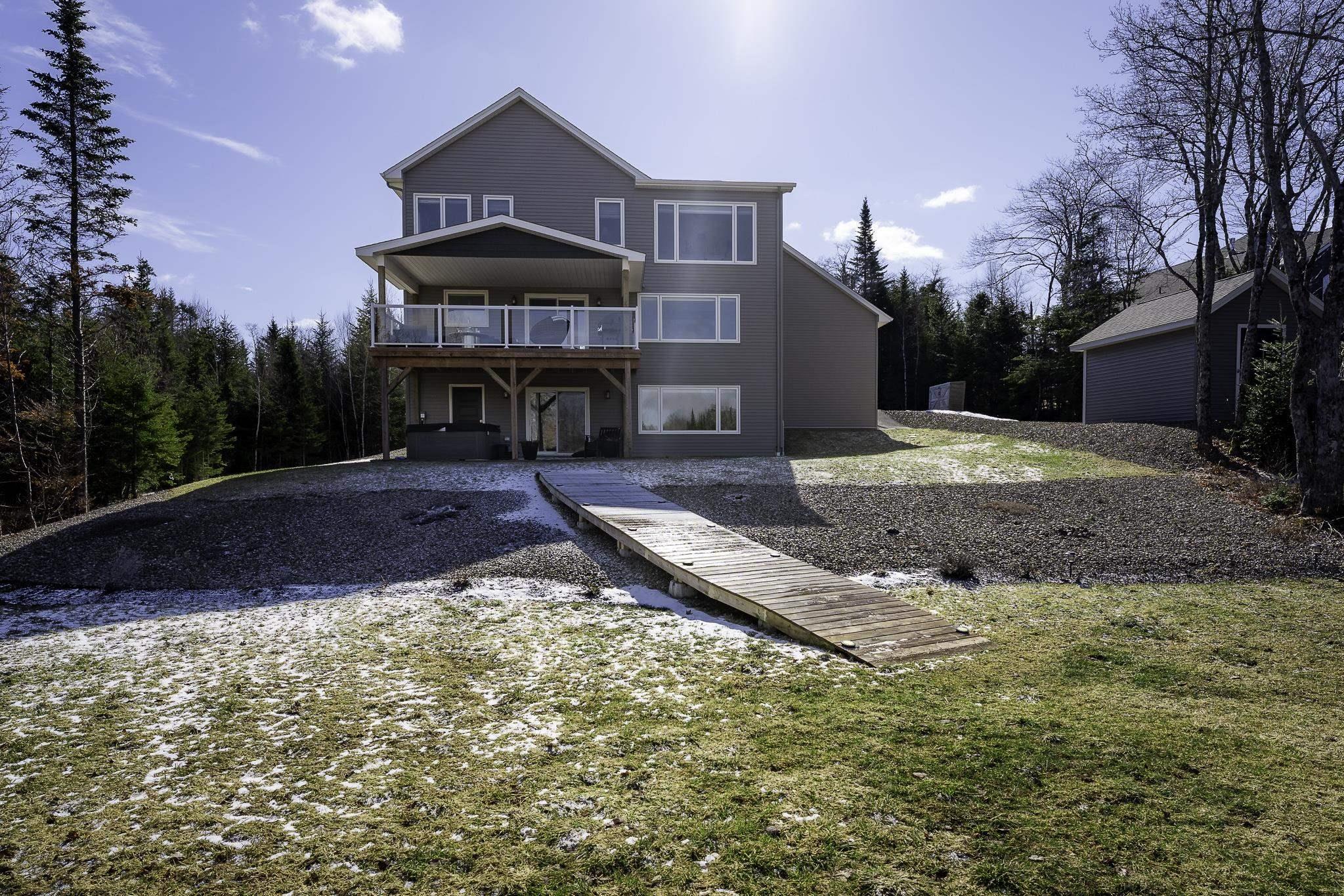 $1,389,000.00: 1290 McCabe Lake Drive, Middle Sackville