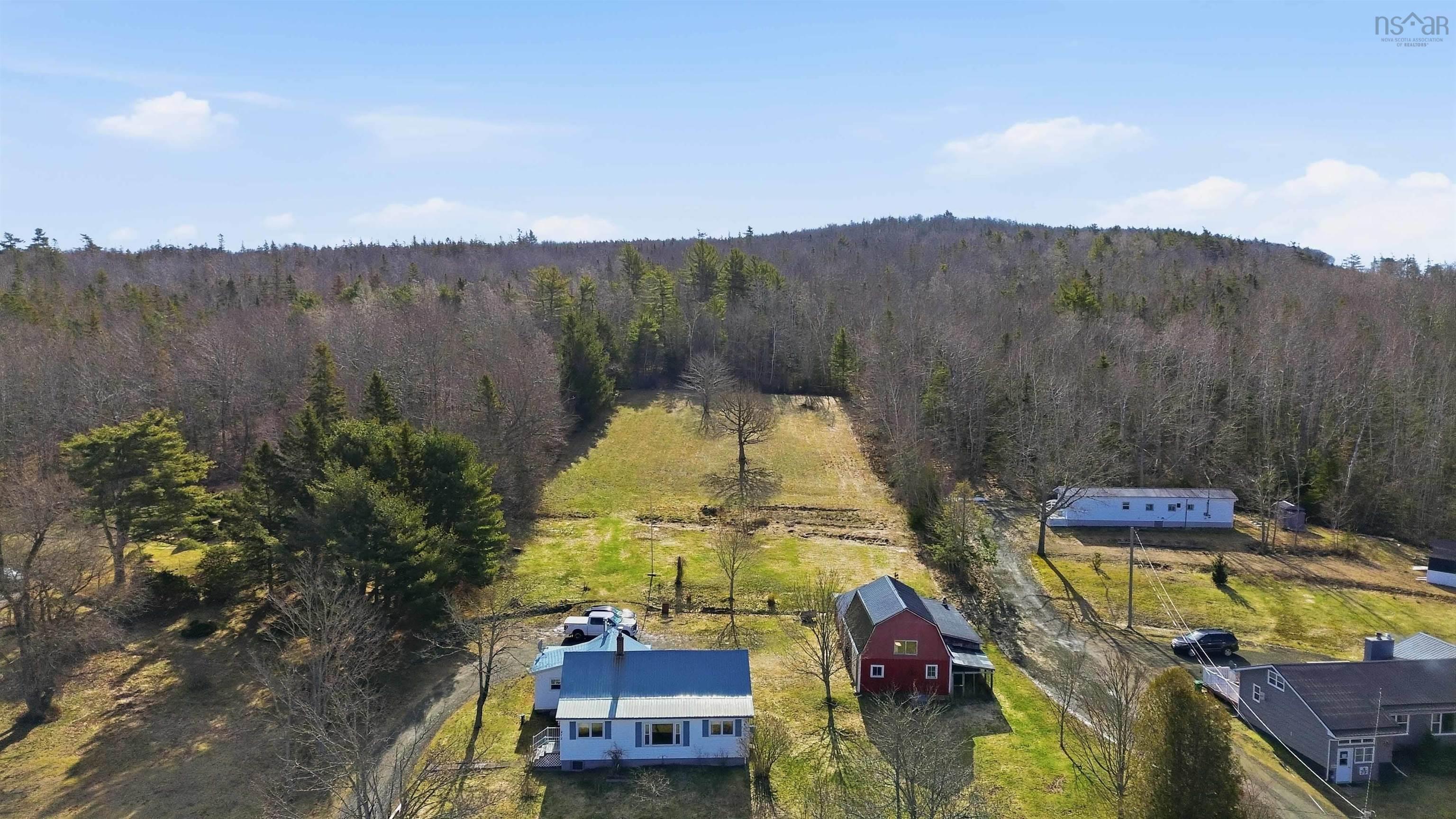 $279,900.00: 272 Highway 201, Moschelle