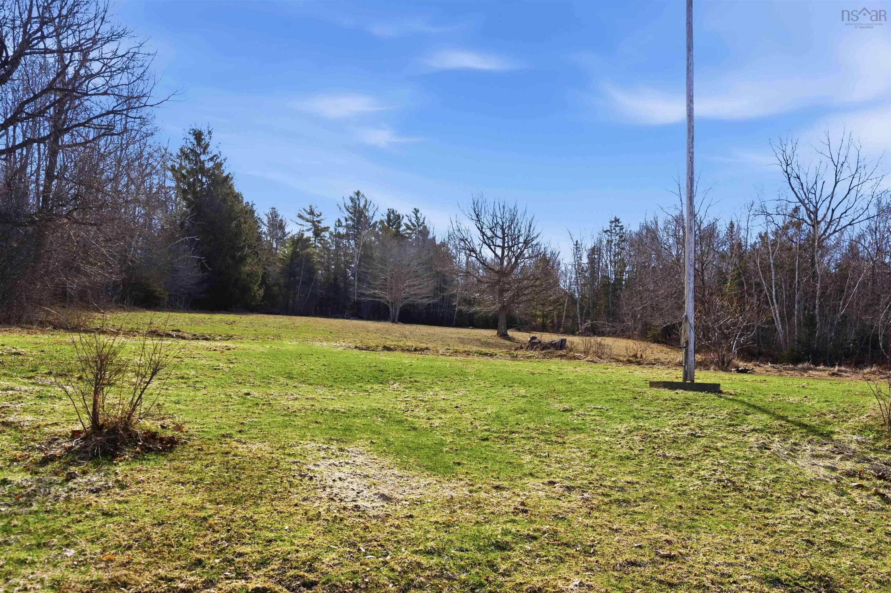 $279,900.00: 272 Highway 201, Moschelle