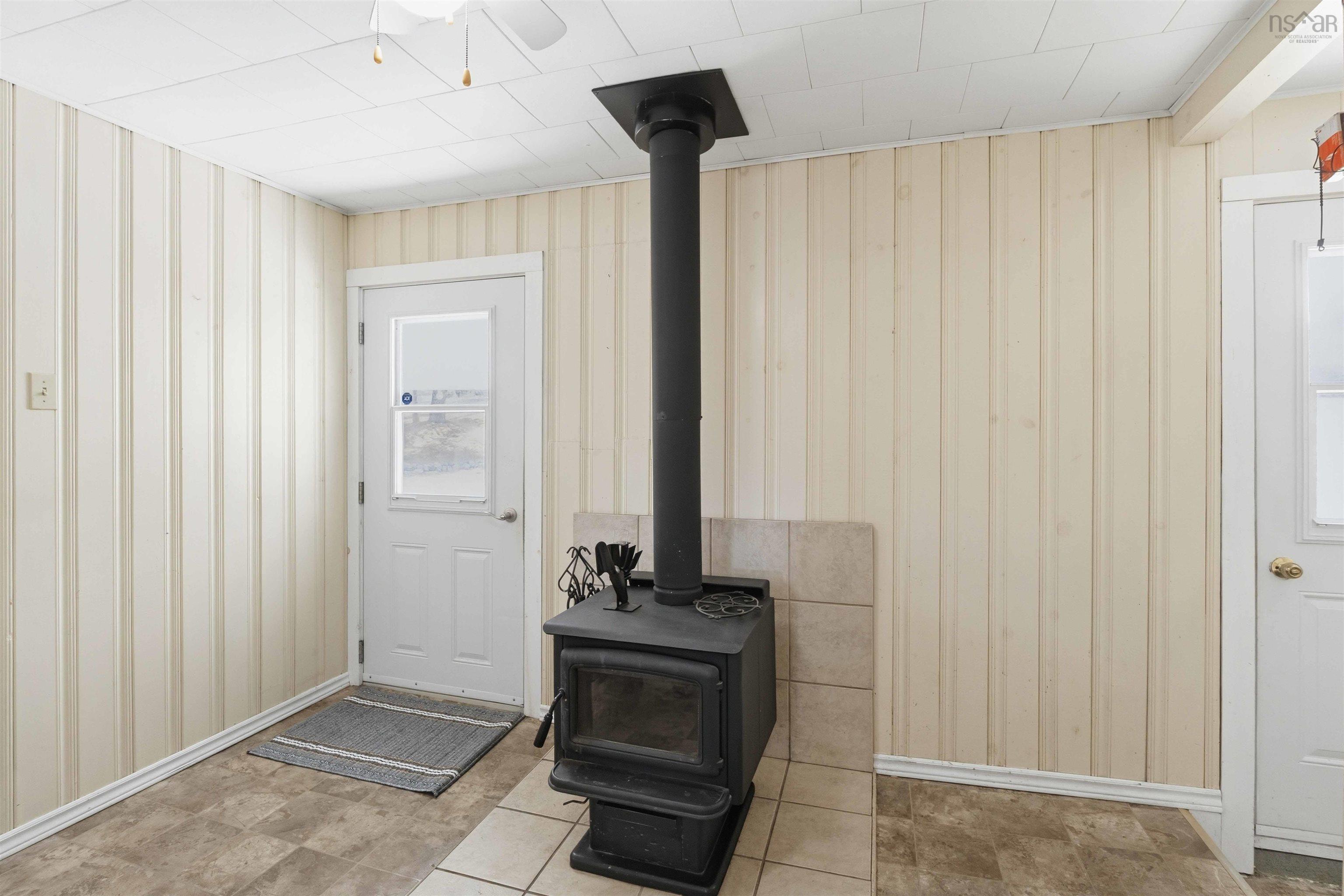 $279,900.00: 272 Highway 201, Moschelle