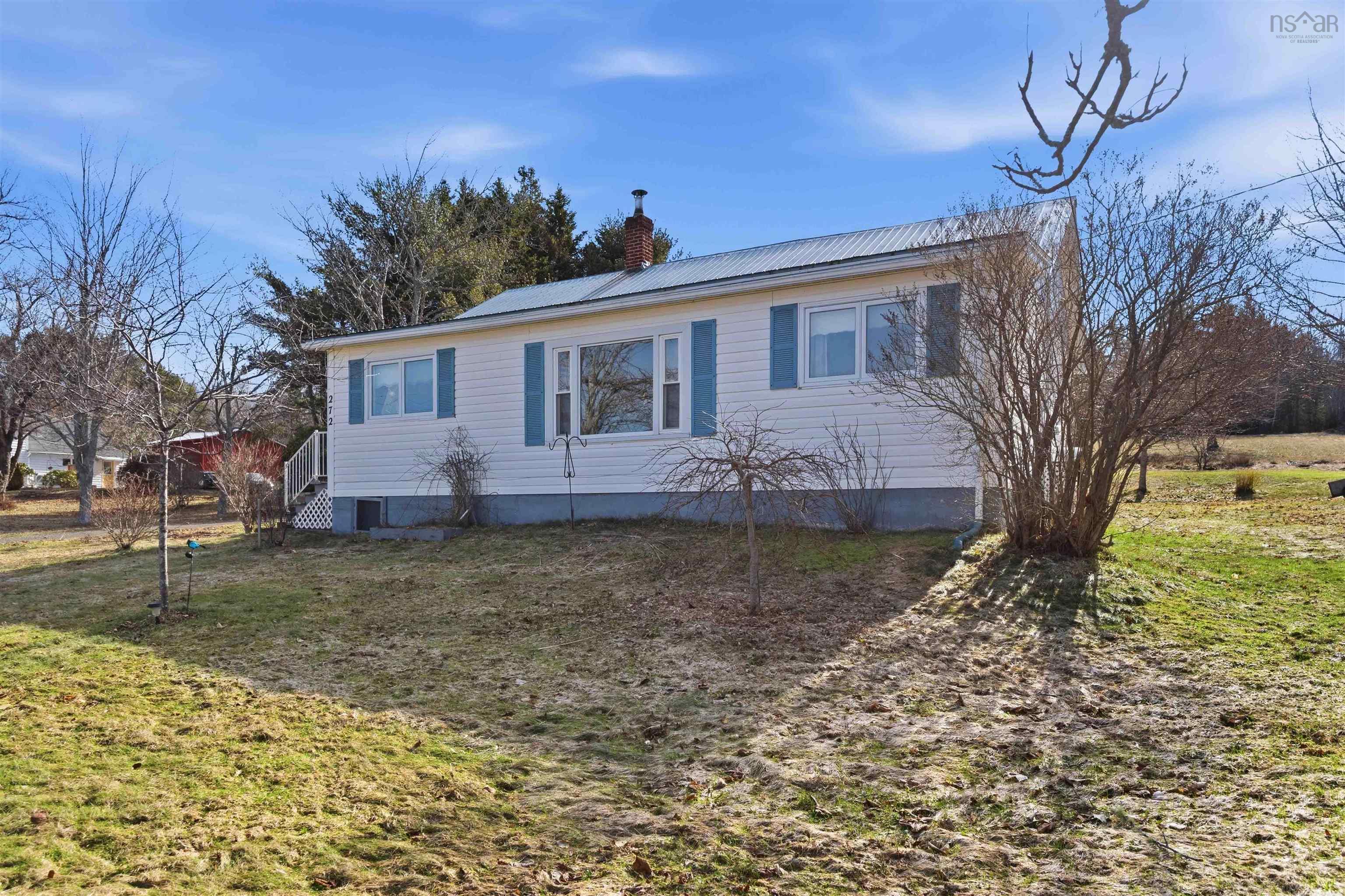 $279,900.00: 272 Highway 201, Moschelle