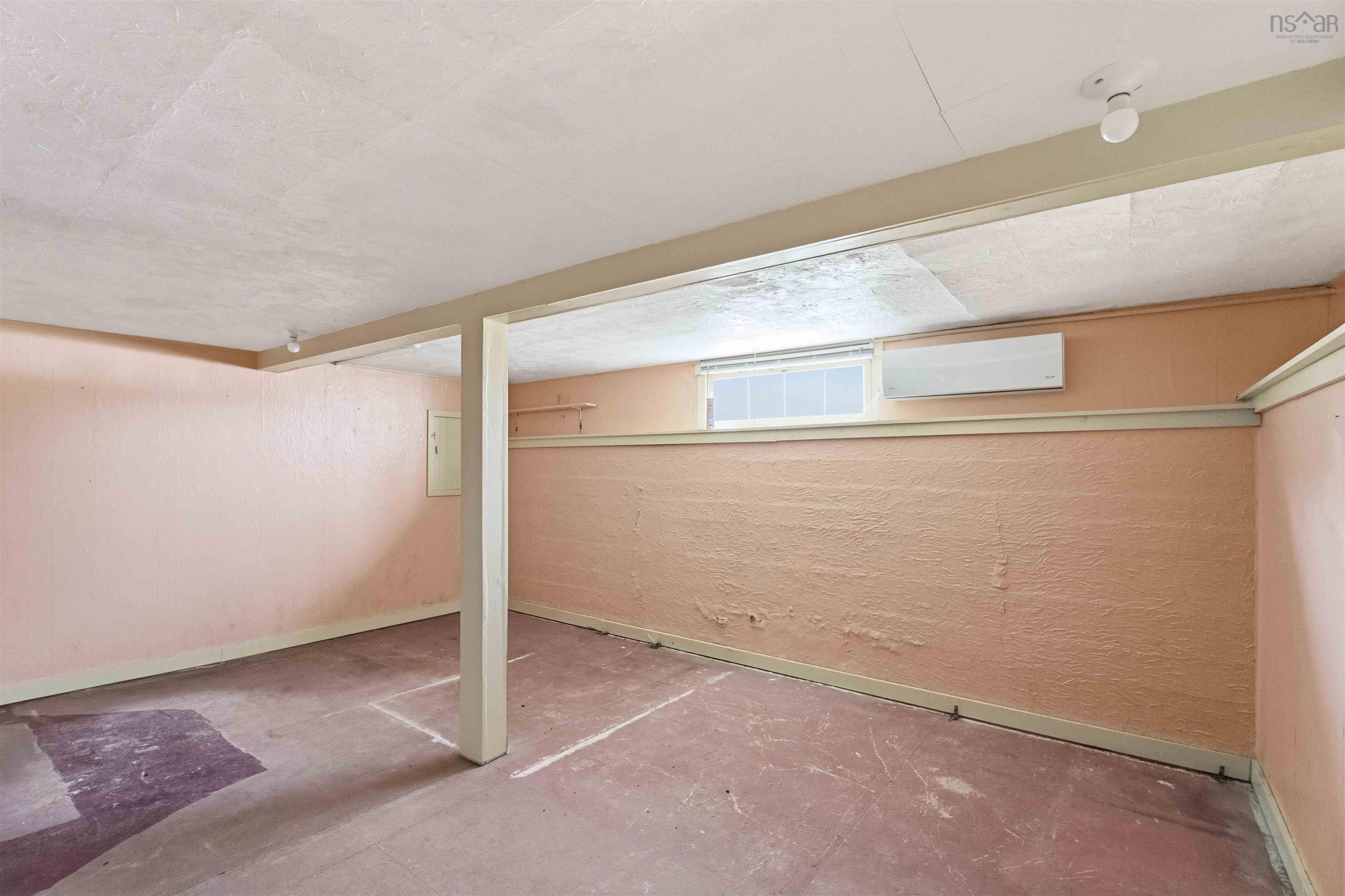 $279,900.00: 272 Highway 201, Moschelle