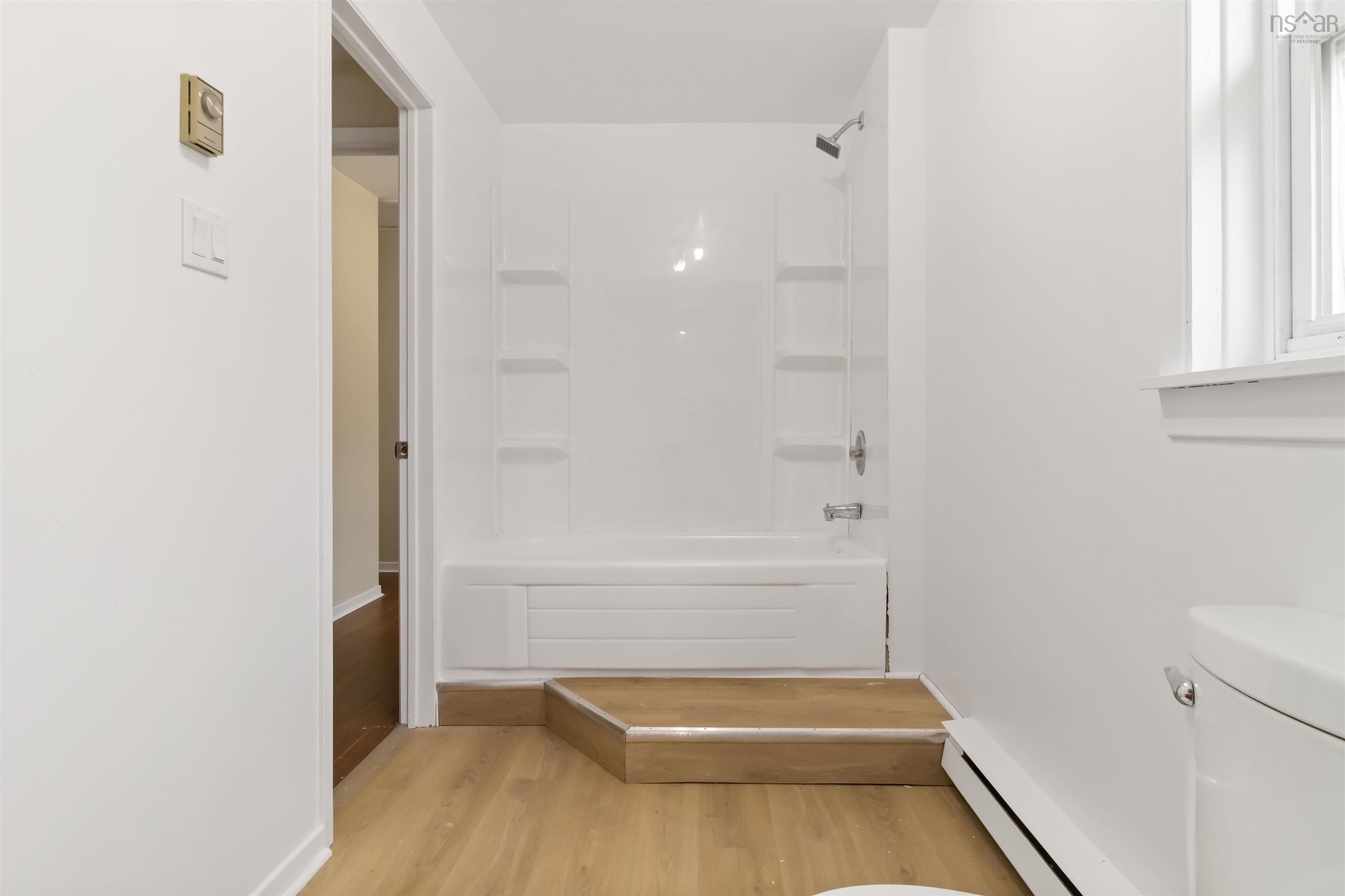 $699,900.00: 21 Forest Hill Drive, Halifax