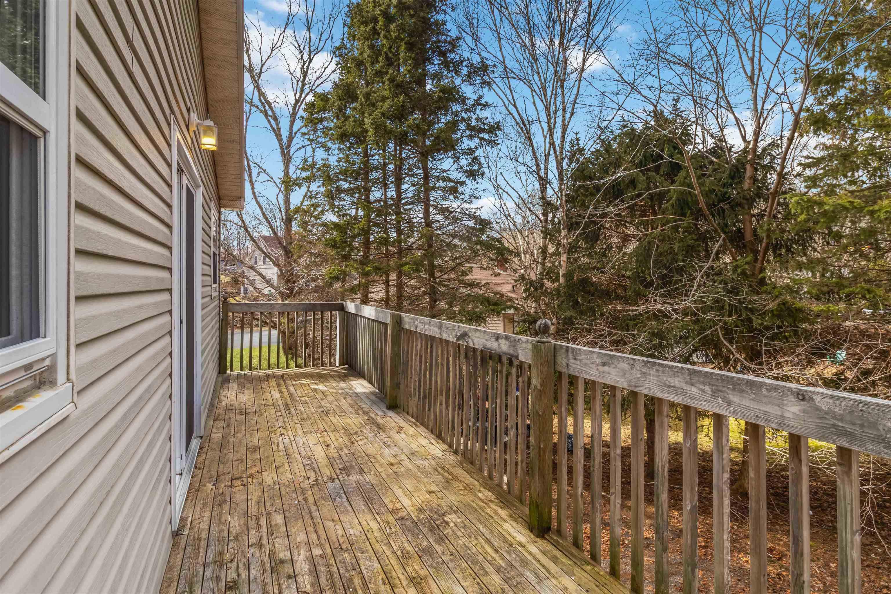 $699,900.00: 21 Forest Hill Drive, Halifax