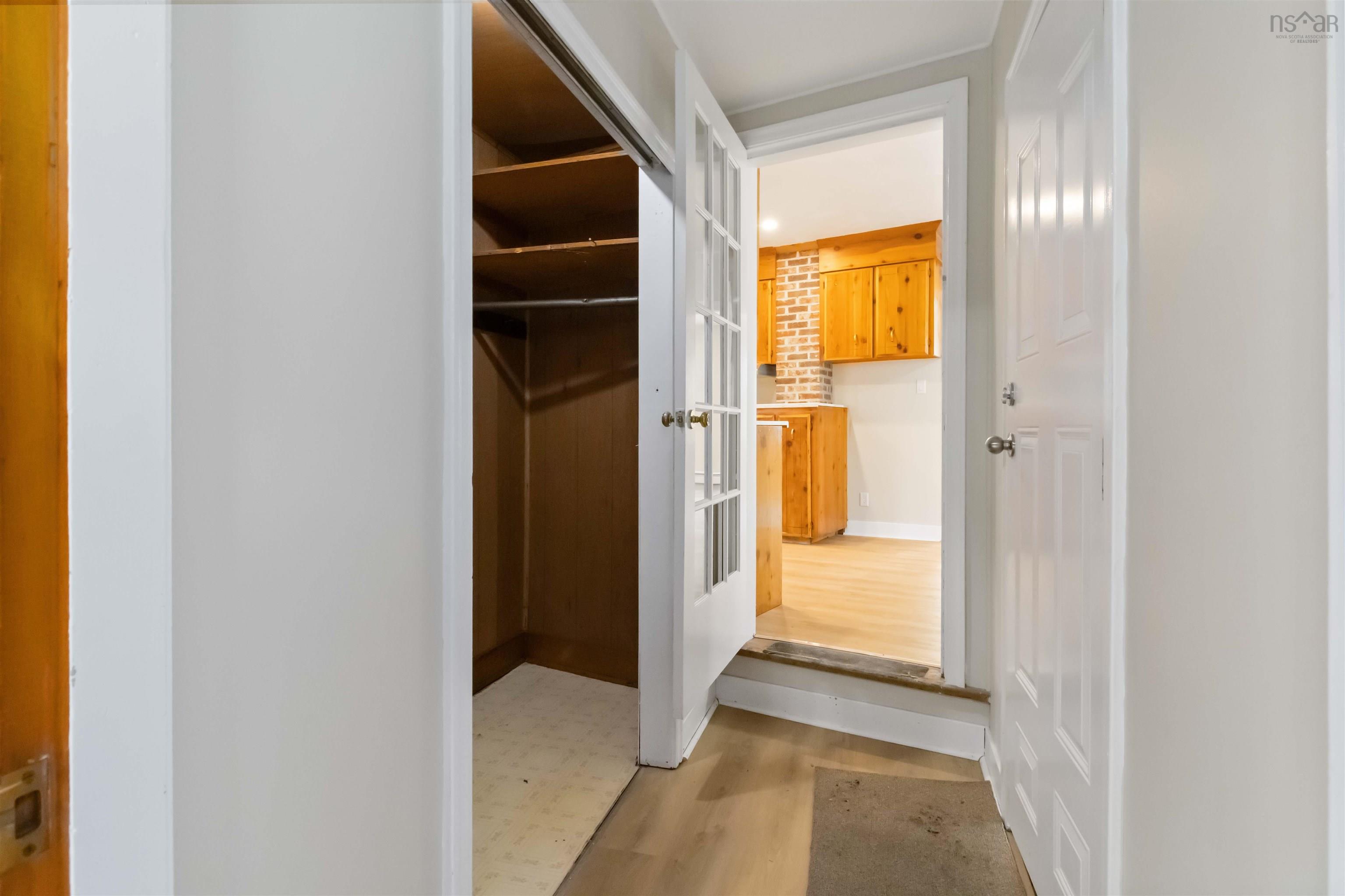 $699,900.00: 21 Forest Hill Drive, Halifax