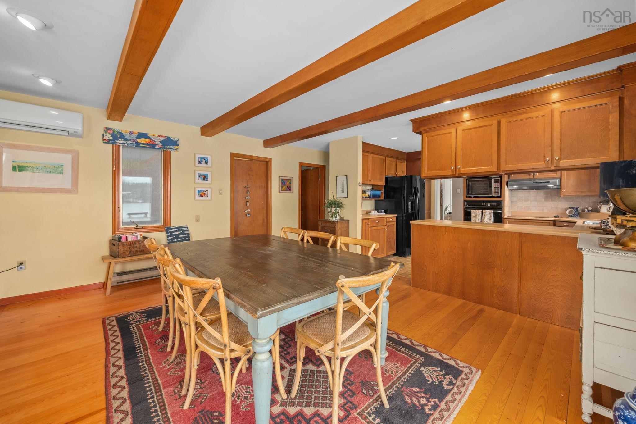 $1,799,900.00: 350 Viewmount Drive, Head Of St. Margarets Bay