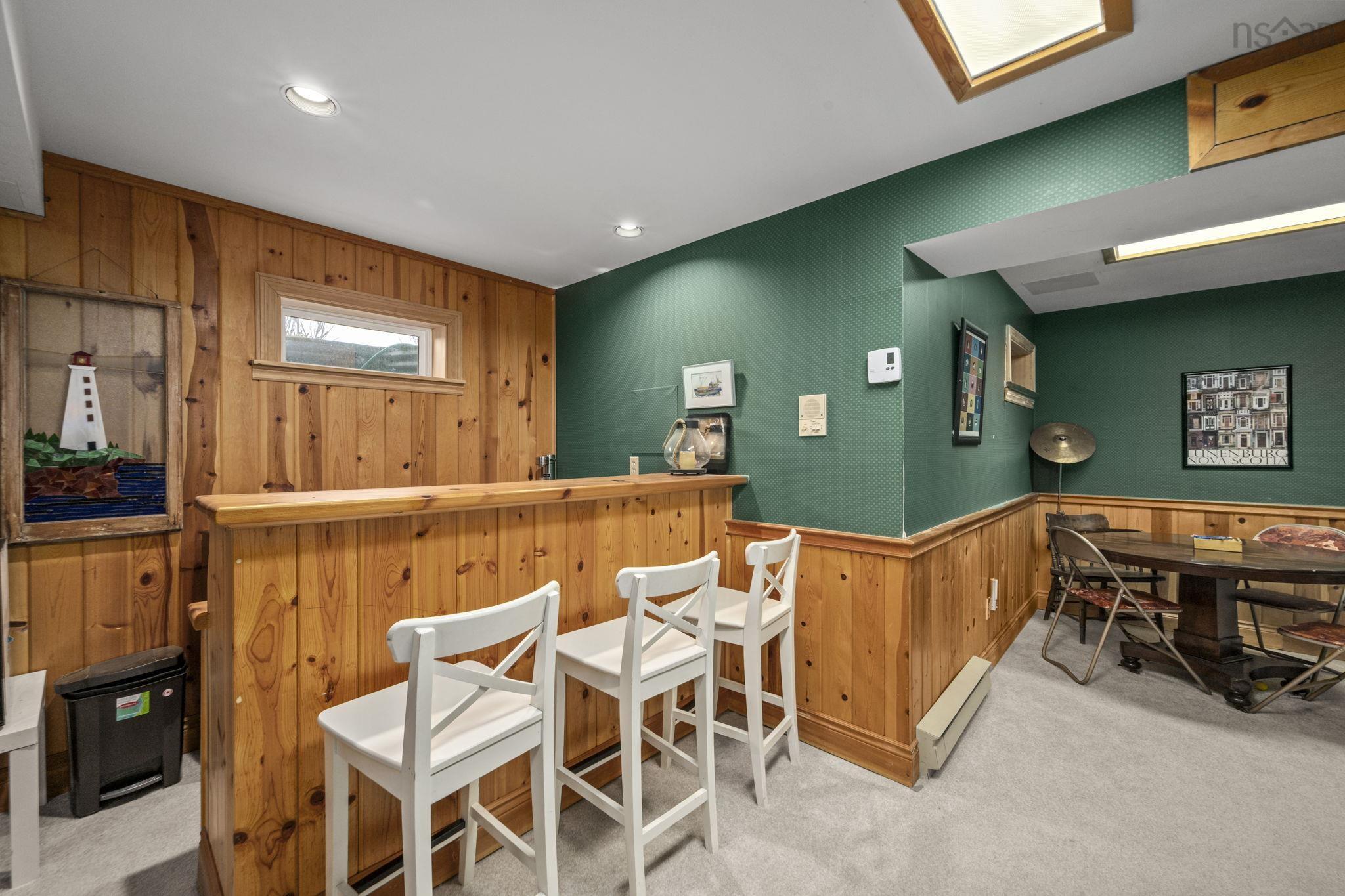 $1,799,900.00: 350 Viewmount Drive, Head Of St. Margarets Bay