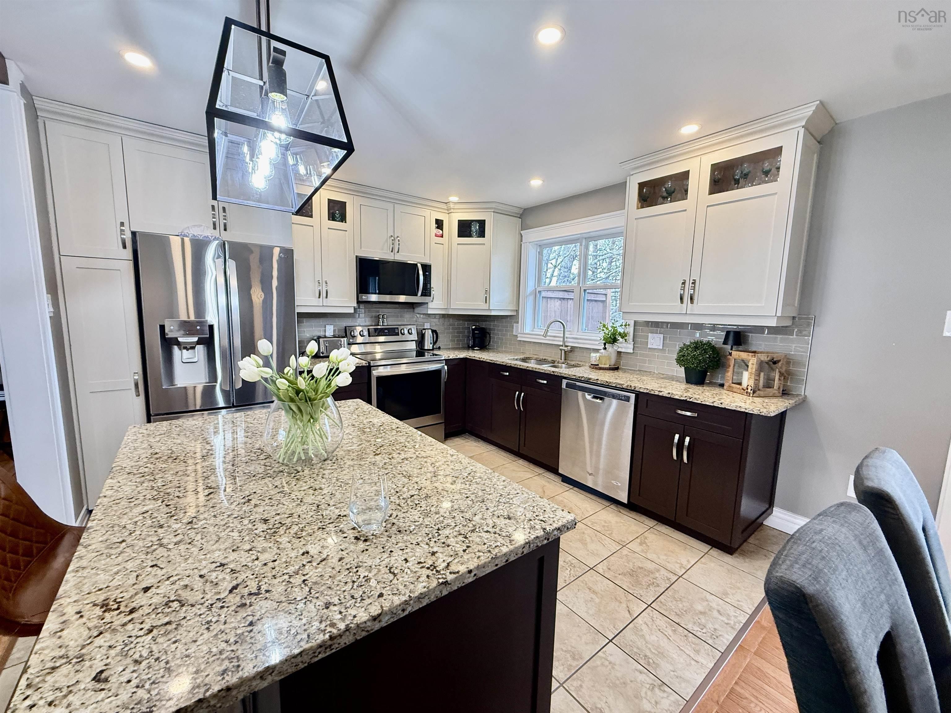 $559,900.00: 10 Trundle Crescent, Middle Sackville