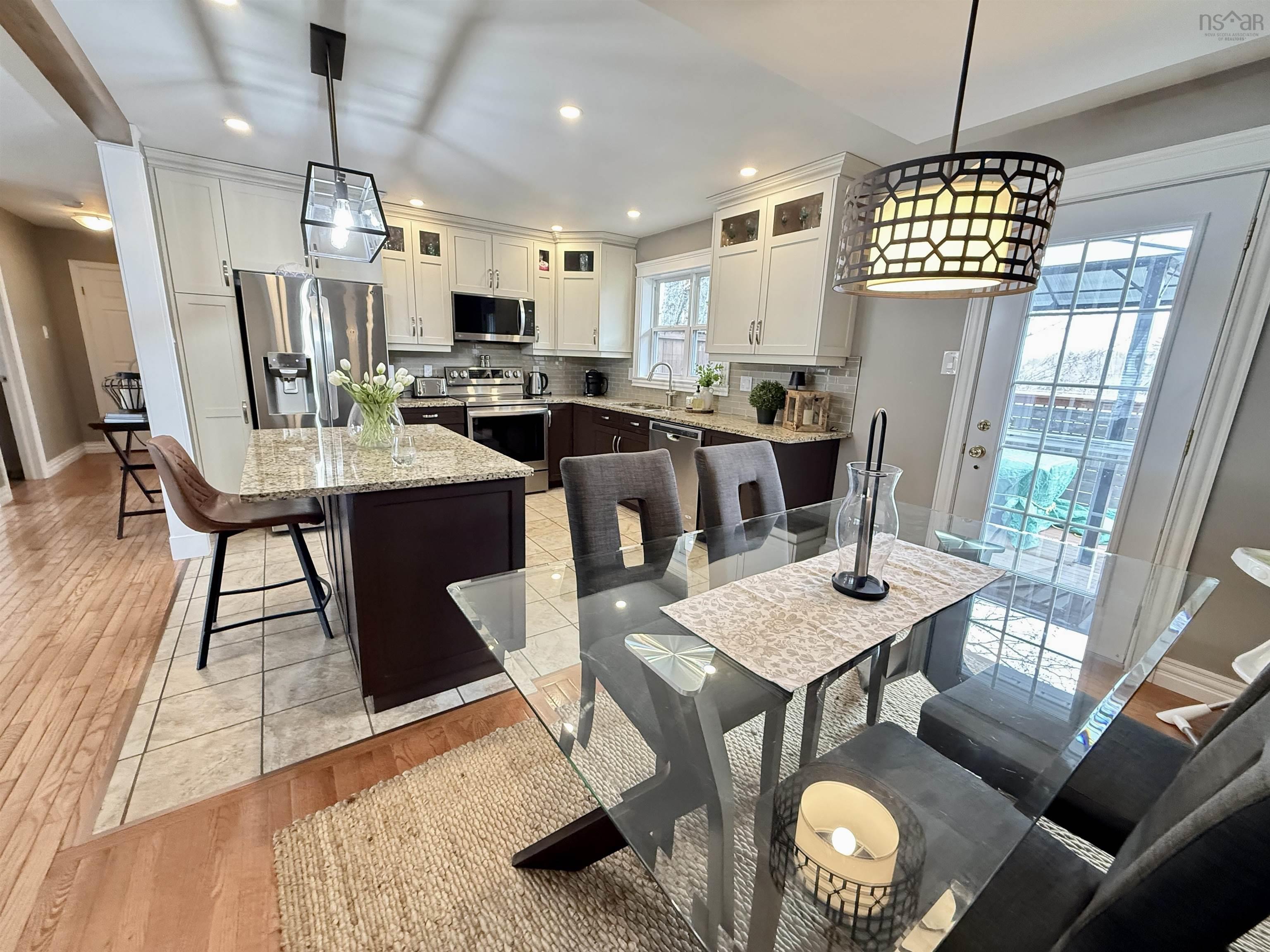 $559,900.00: 10 Trundle Crescent, Middle Sackville