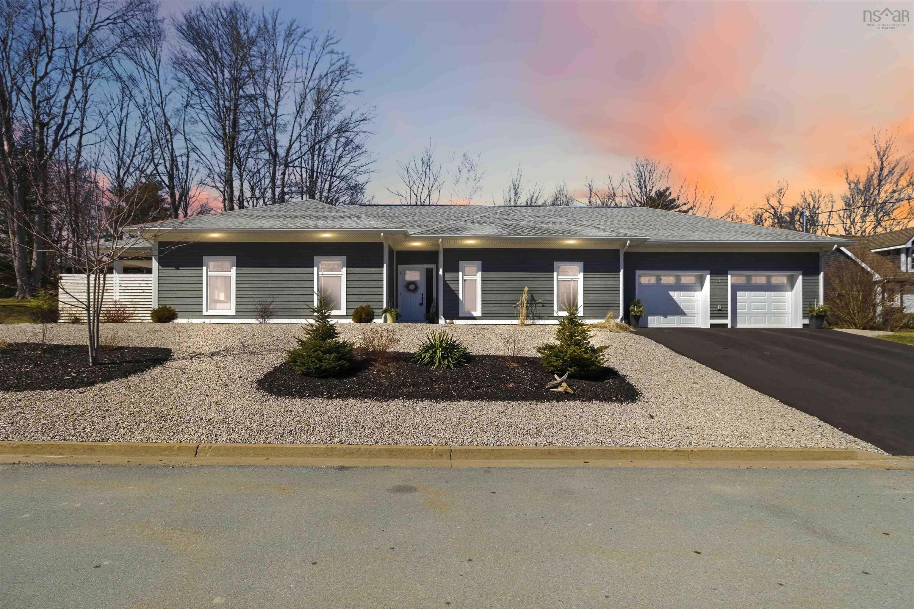 $695,000.00: 51 Cresthaven Court, Bridgewater