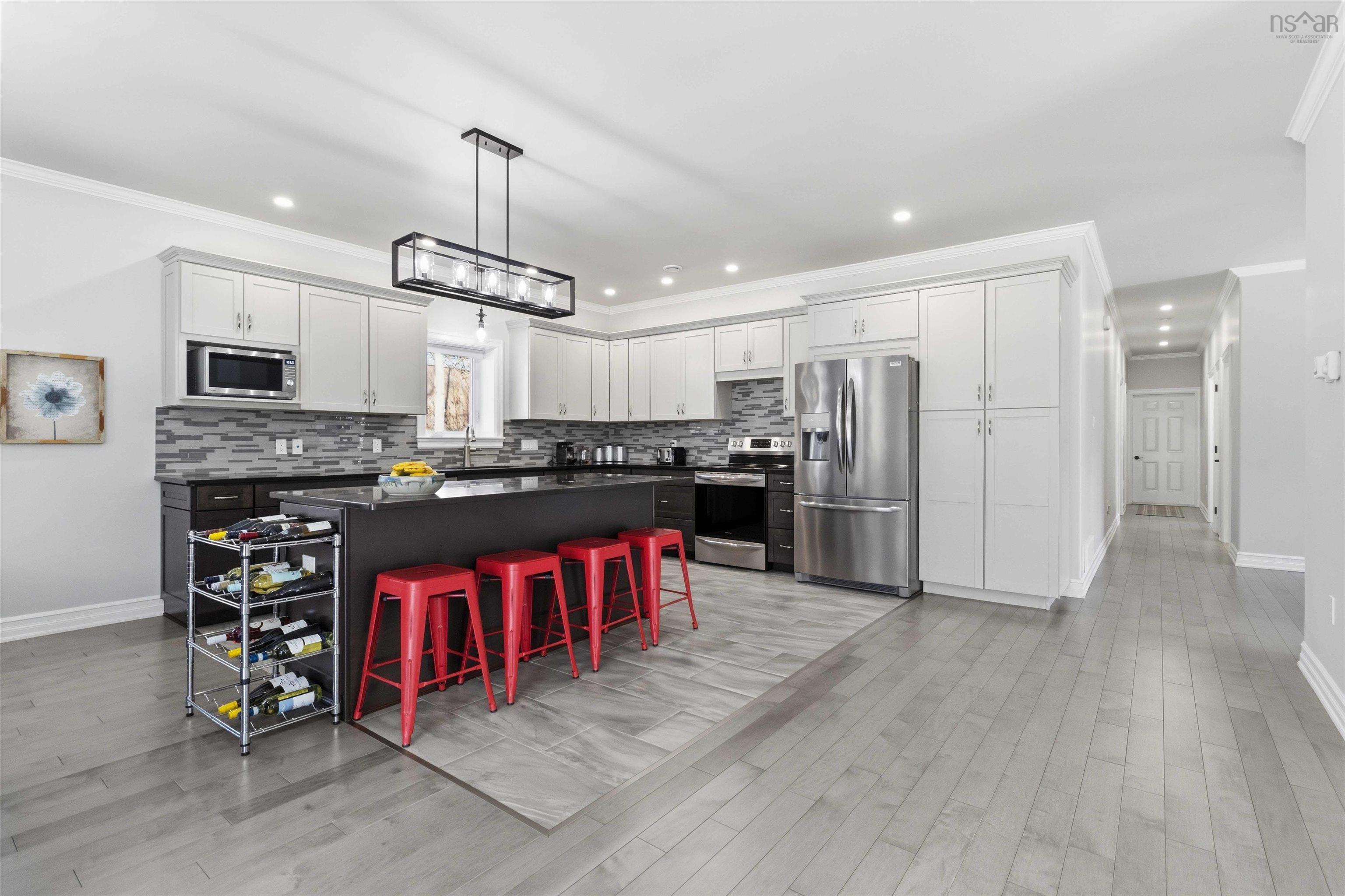 $695,000.00: 51 Cresthaven Court, Bridgewater