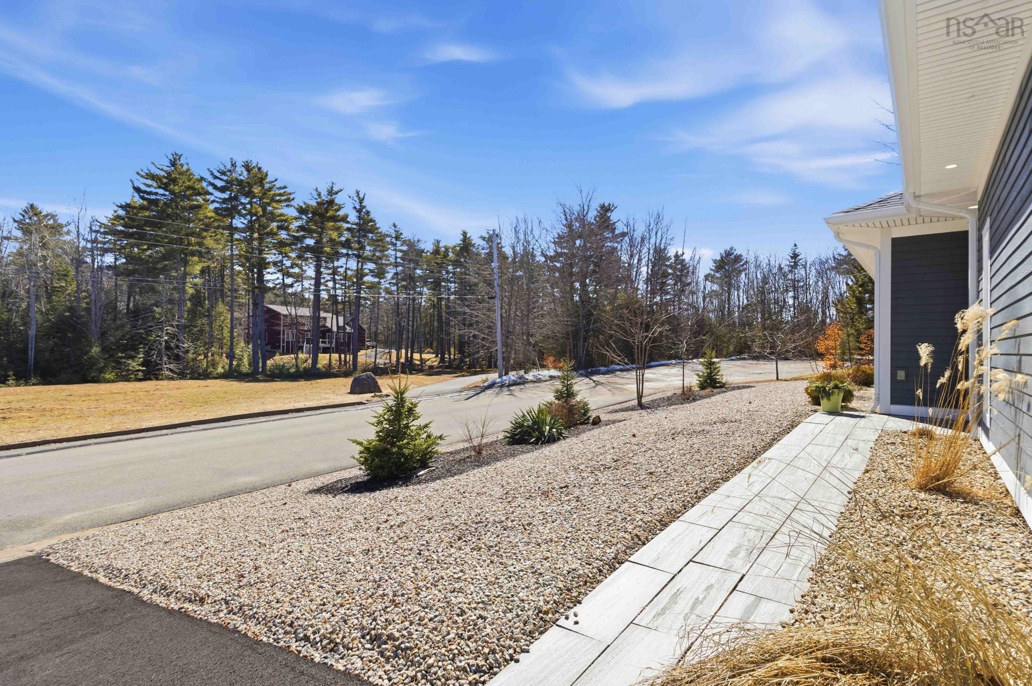 $695,000.00: 51 Cresthaven Court, Bridgewater