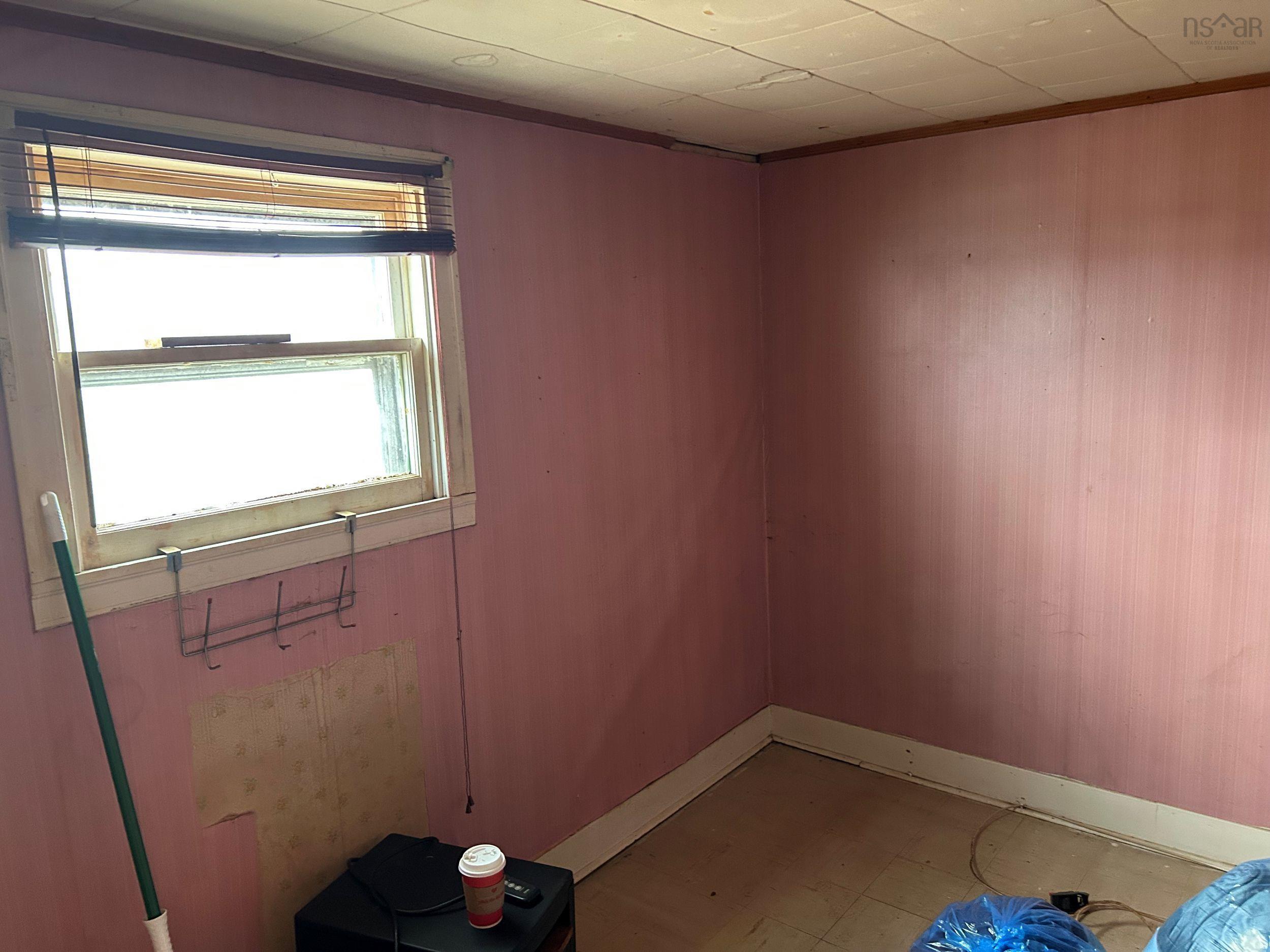 $250,000.00: 1664 Ketch Harbour Road, Sambro