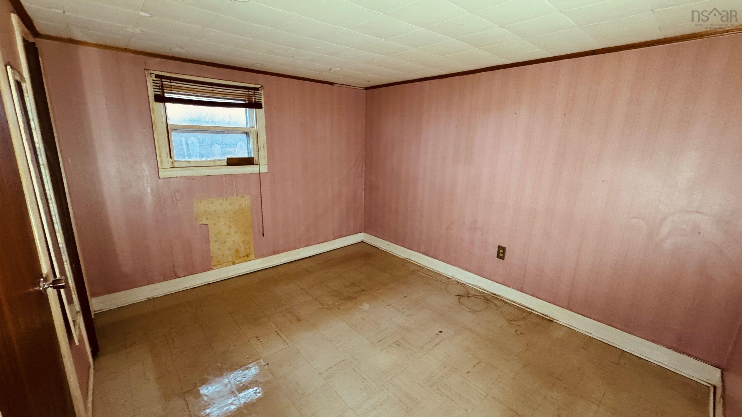 $250,000.00: 1664 Ketch Harbour Road, Sambro