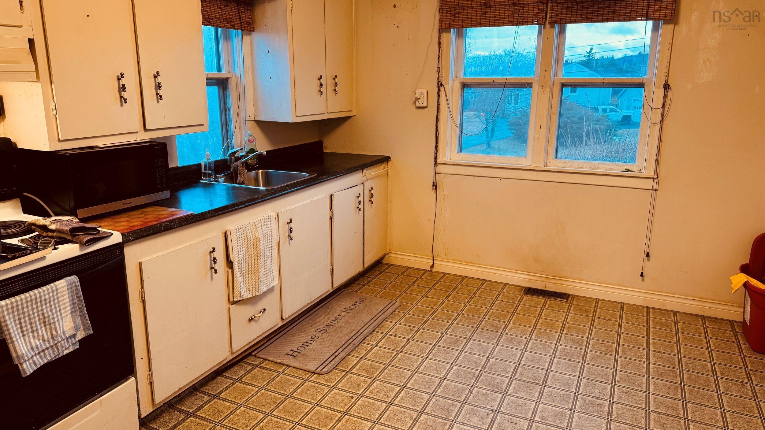 $250,000.00: 1664 Ketch Harbour Road, Sambro