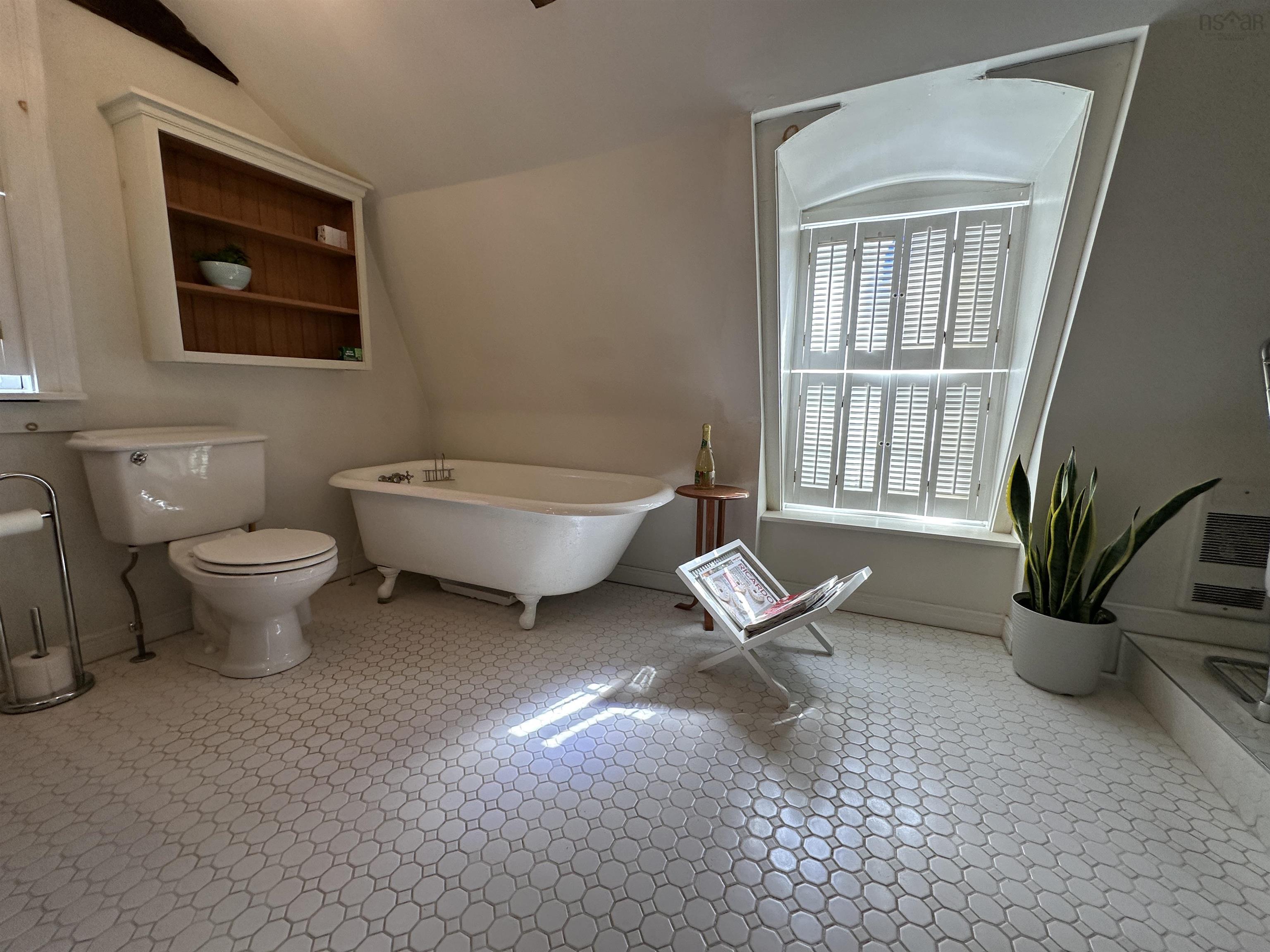 $349,900.00: 71 Main Street, Liverpool