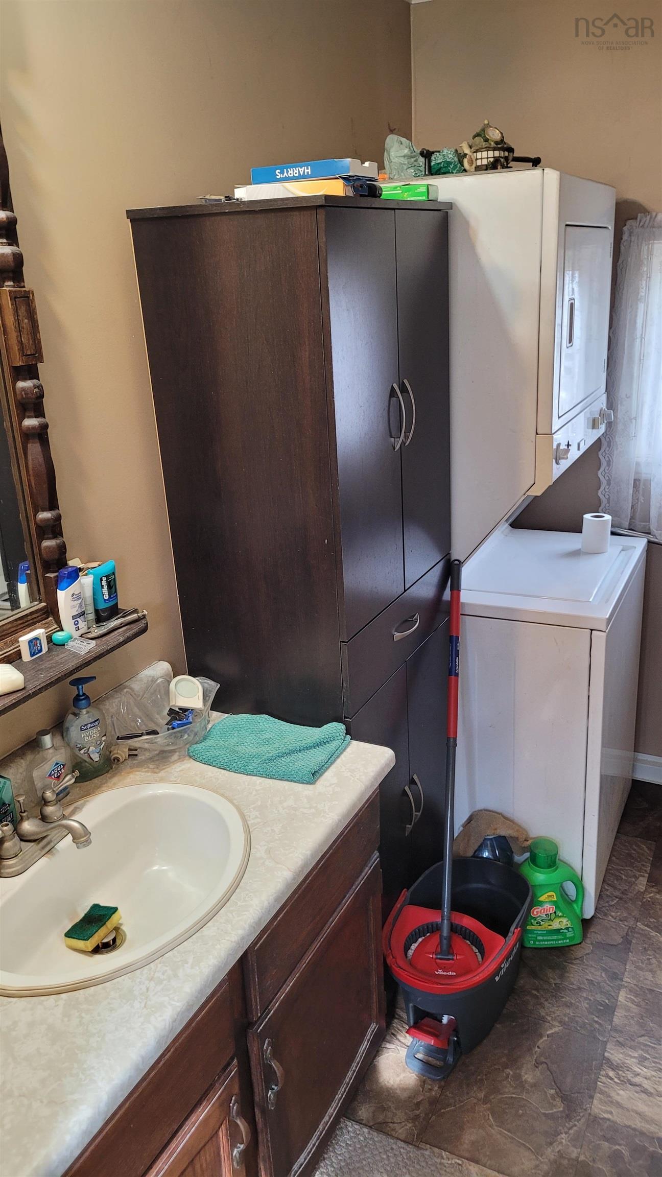 $255,000.00: 135 Martin Road, Lockhartville