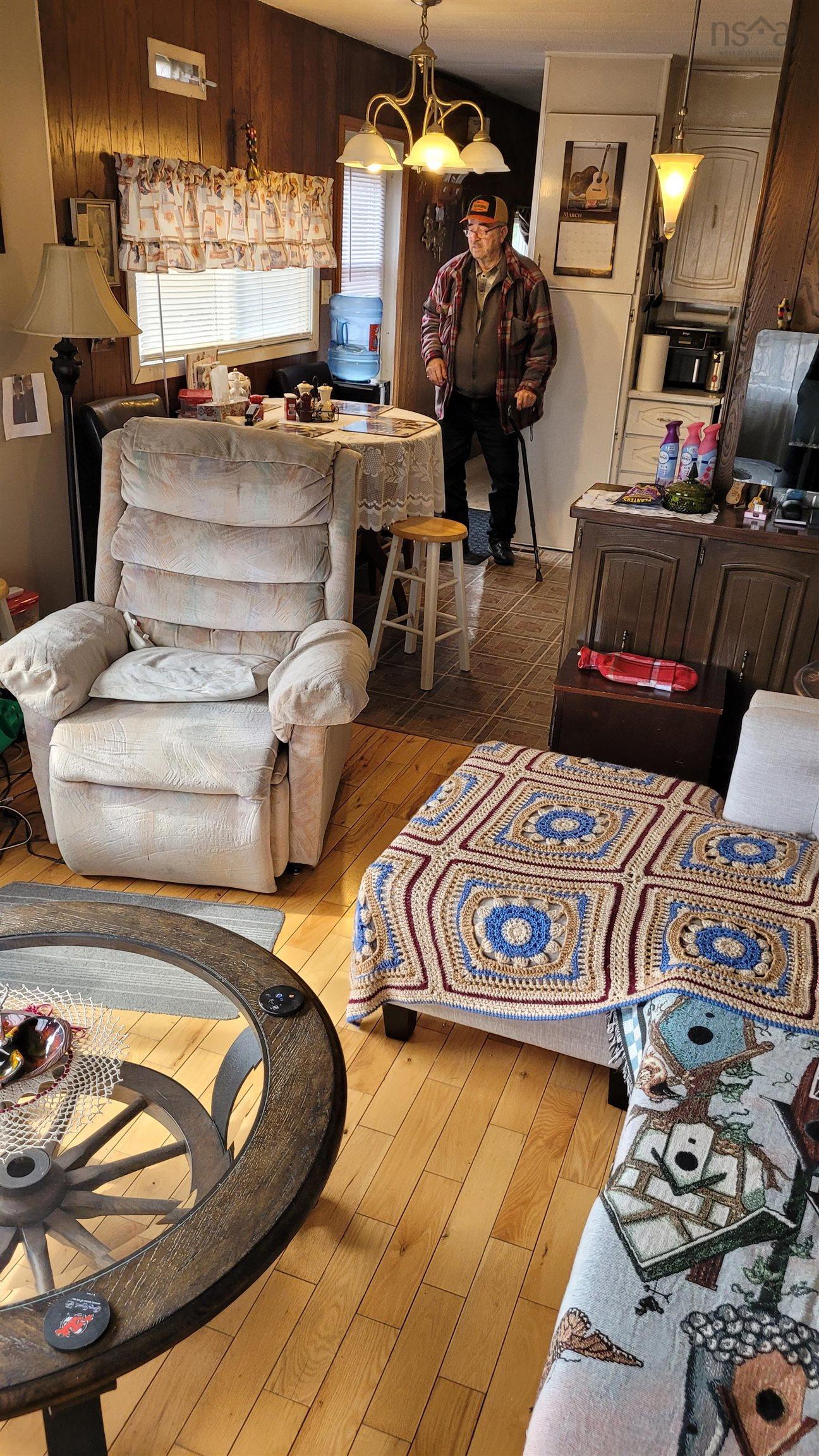 $255,000.00: 135 Martin Road, Lockhartville